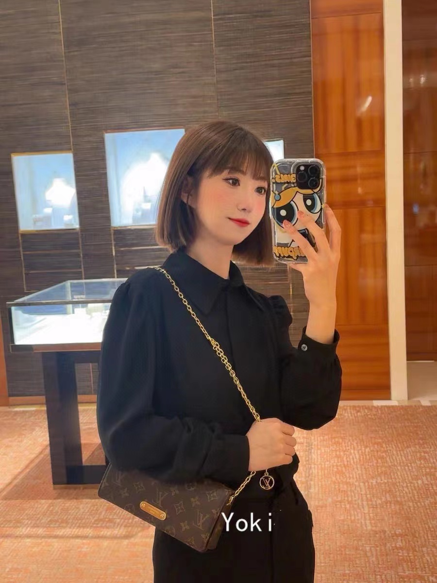 LV老眼チェーン脇下バッグ【50％割引+送料無料】