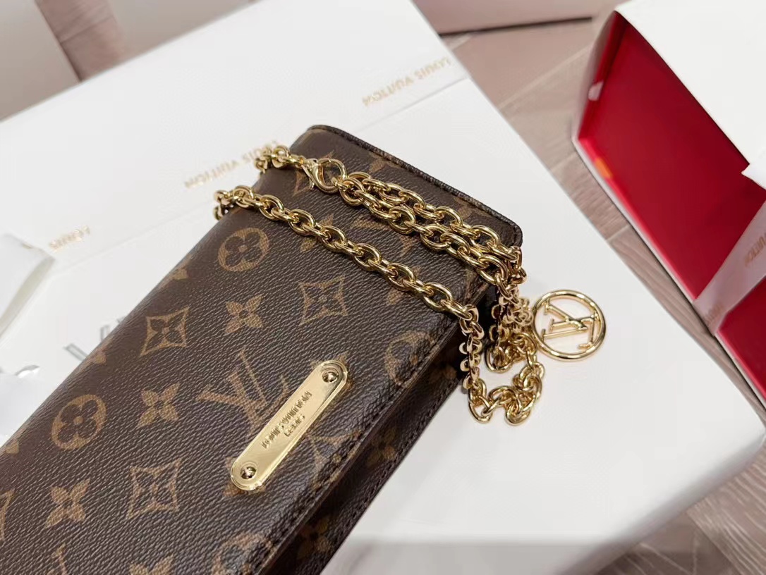 LV老眼チェーン脇下バッグ【50％割引+送料無料】