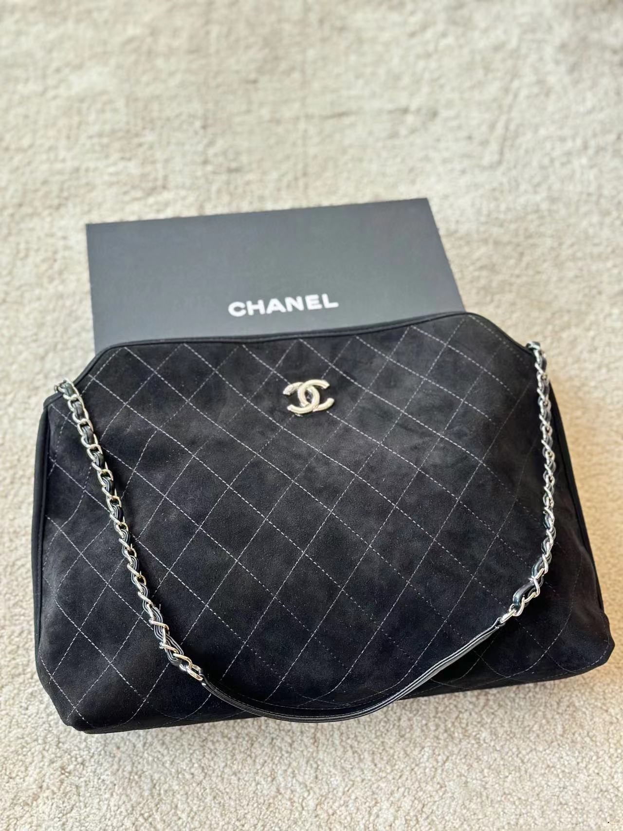 CHANE1 ヌバックレザー チェーン ショッピングバッグ【50％割引+送料無料】