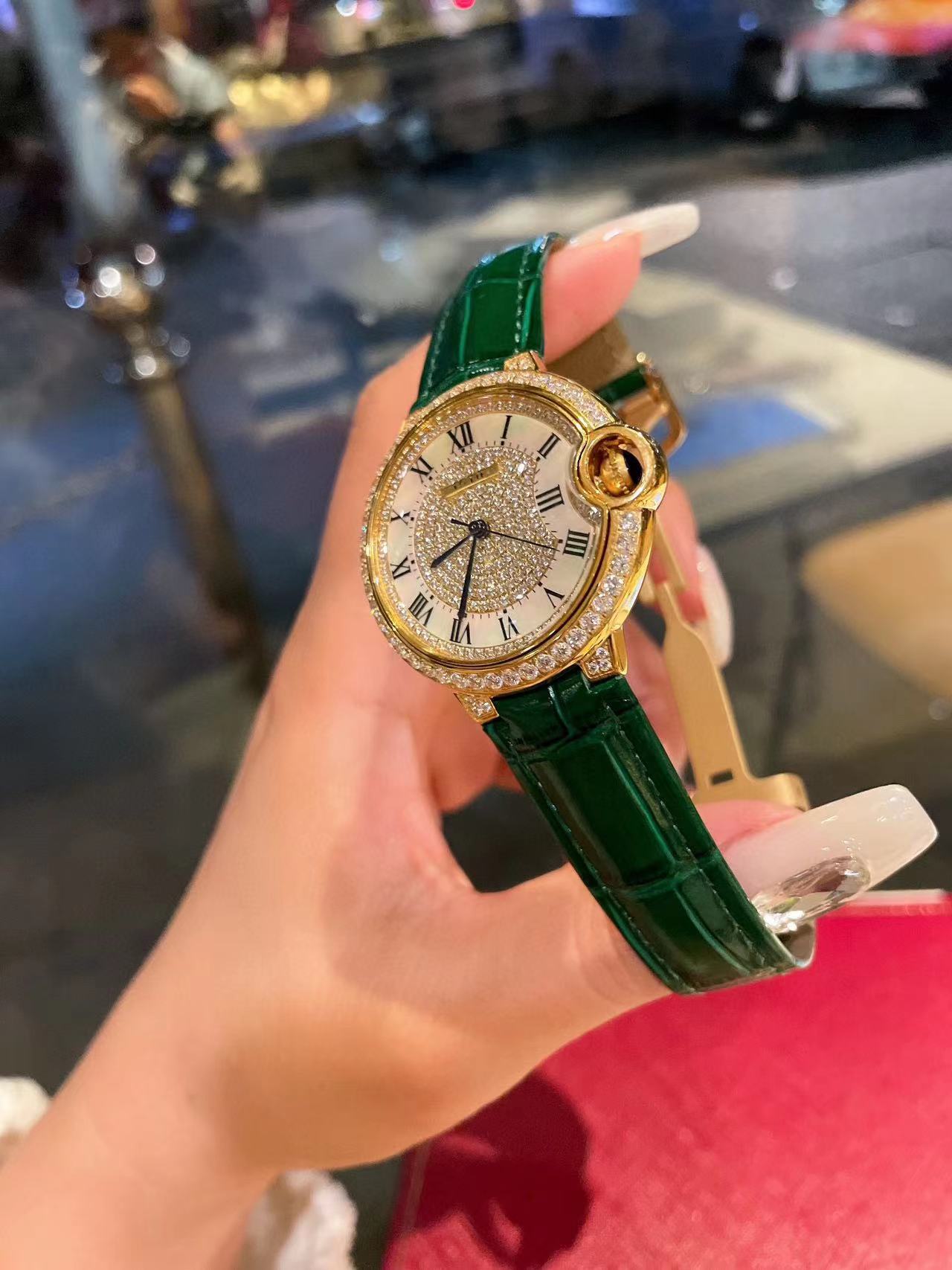 CART1ER 魚眼ガラス ダイヤモンド レディース 腕時計【50％割引+送料無料】