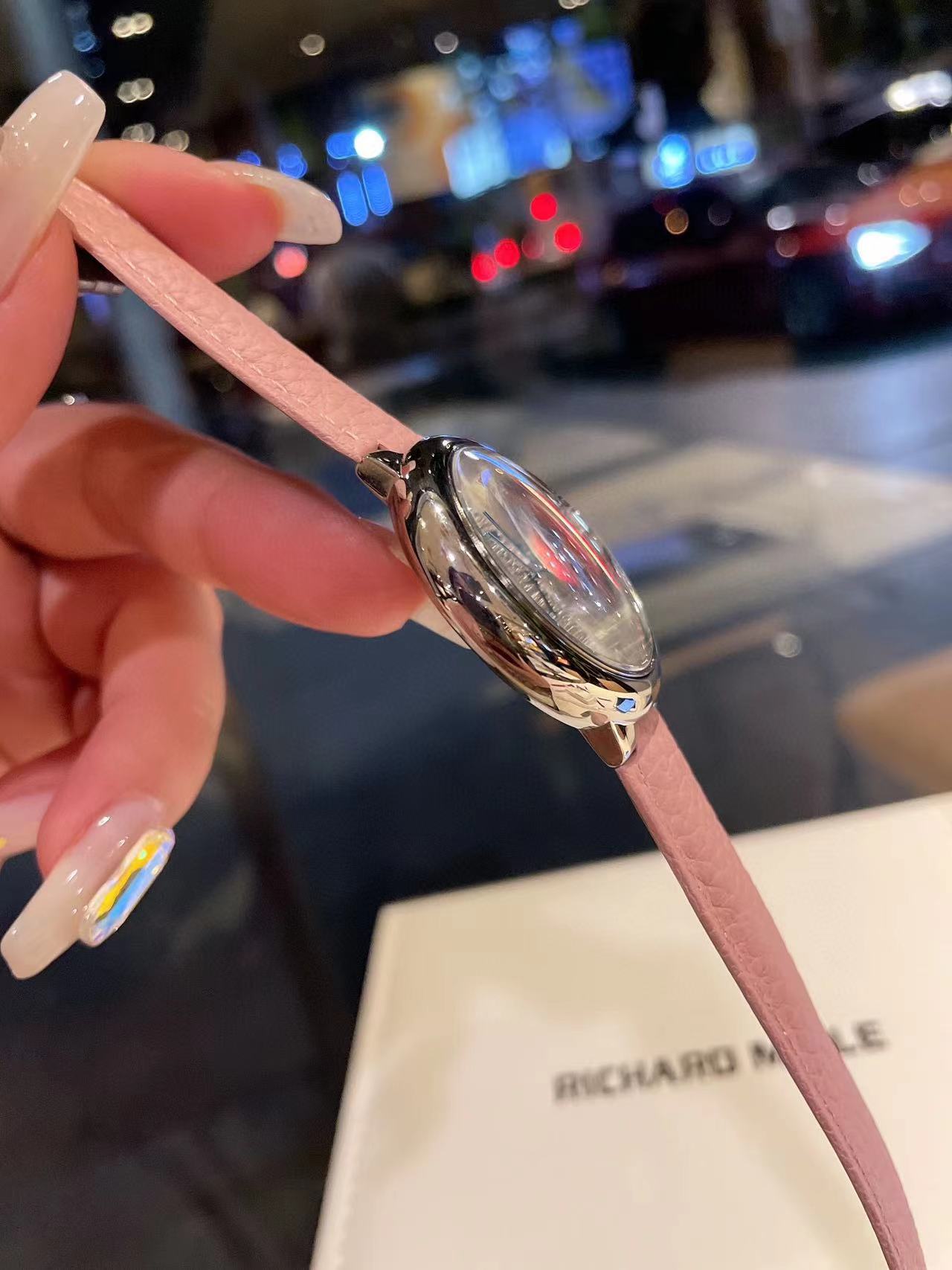 CART1ER ライチレザー レディースウォッチ【50％割引+送料無料】