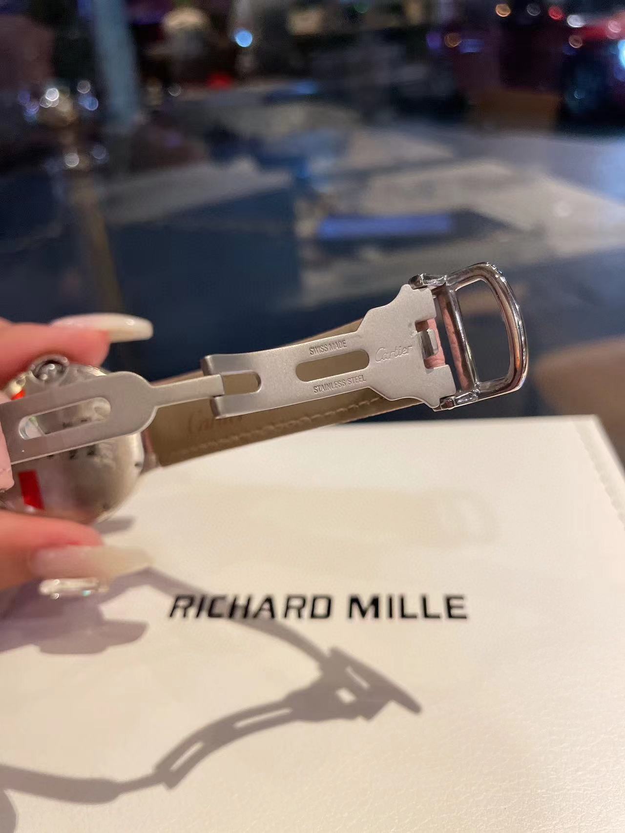 CART1ER ライチレザー レディースウォッチ【50％割引+送料無料】