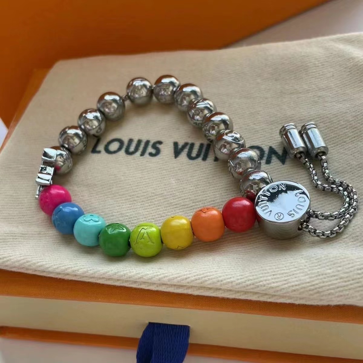 LV カラフル ビーズ ブレスレット【50％割引+送料無料】