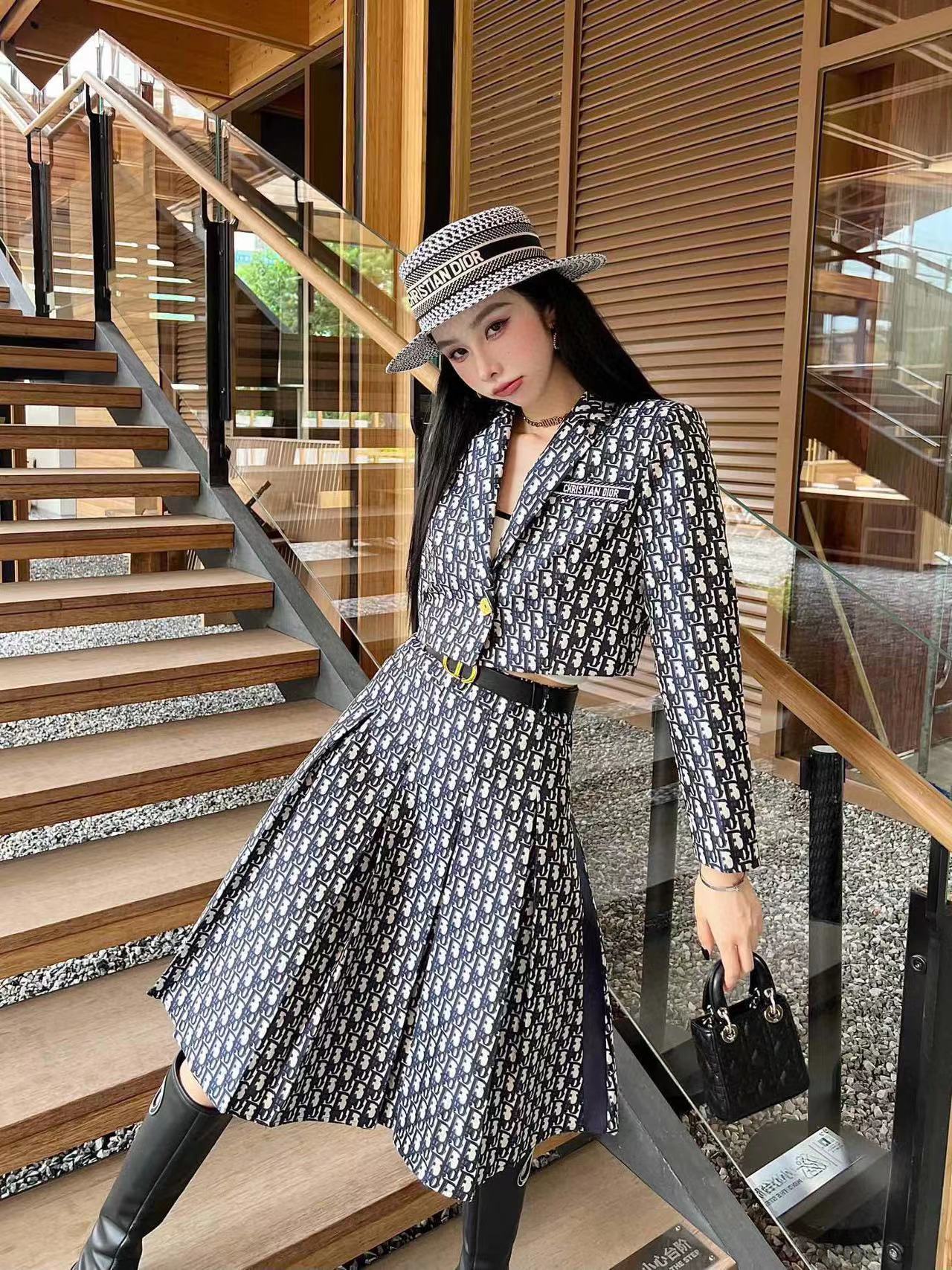 DI0R ショートジャケット+スカート 2点セット【50％割引+送料無料】