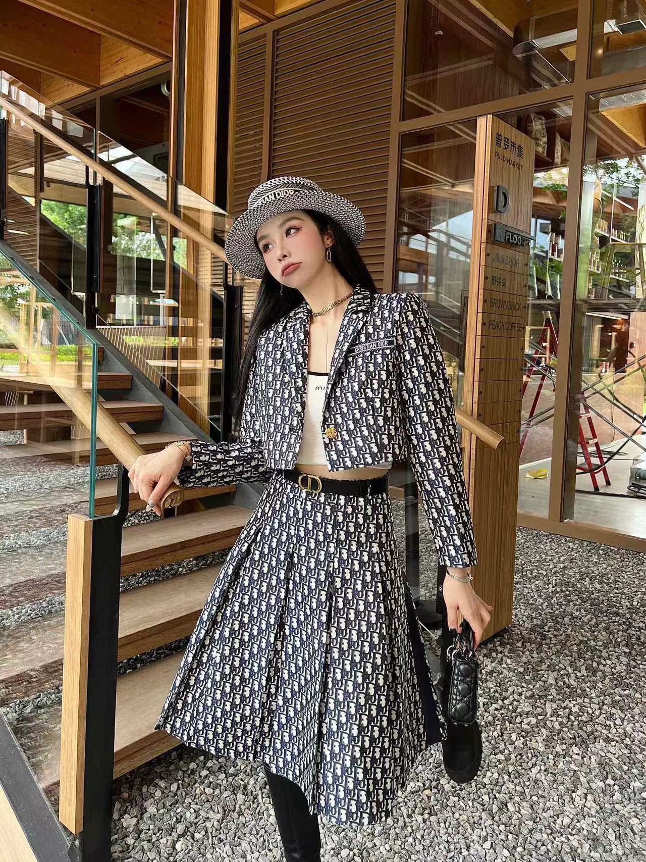 DI0R ショートジャケット+スカート 2点セット【50％割引+送料無料】