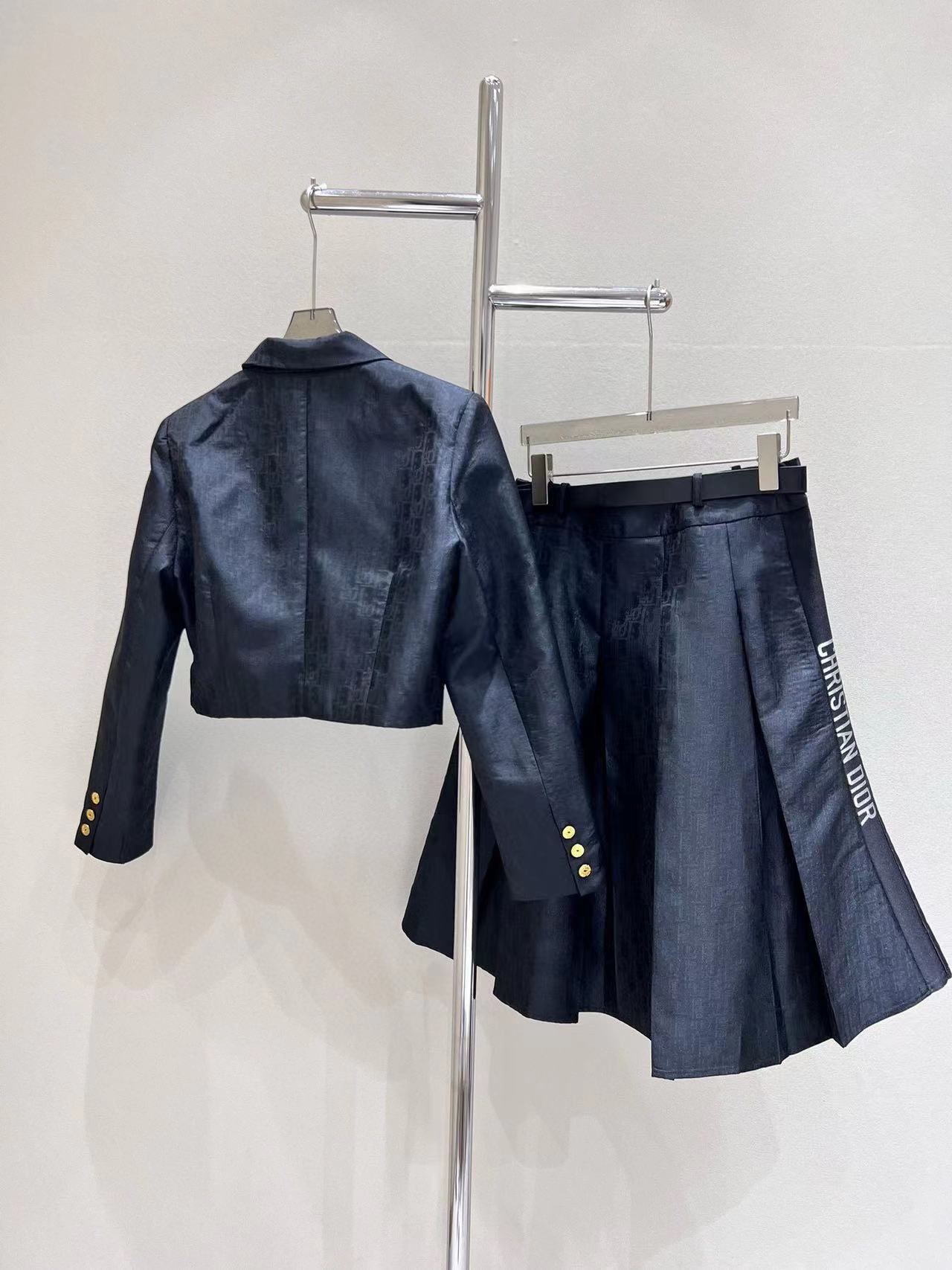DI0R ショートジャケット+スカート 2点セット【50％割引+送料無料】