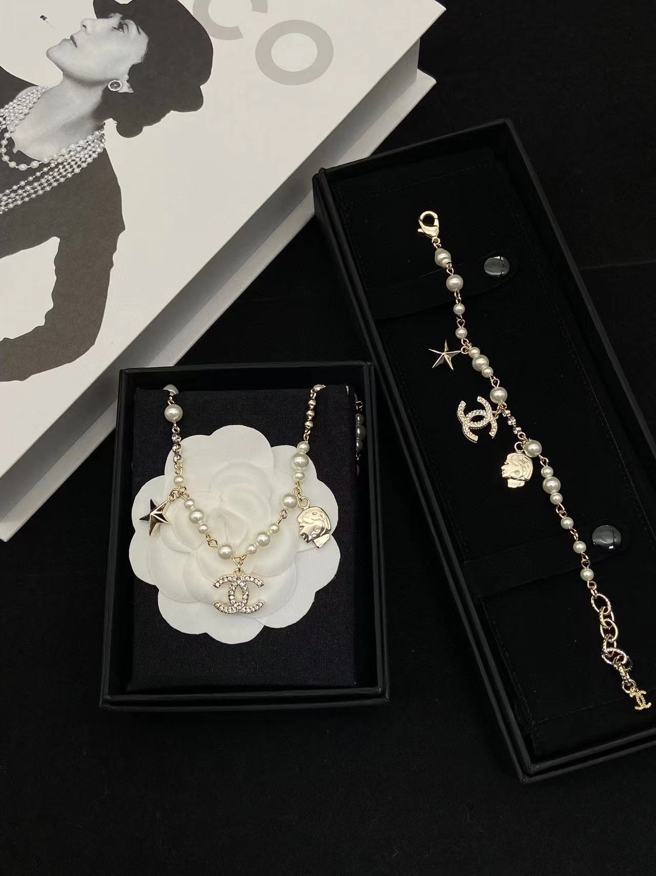 CHANE1 ヘッドスター ダブルC ブレスレット+ネックレス 2点セット【50％割引+送料無料】