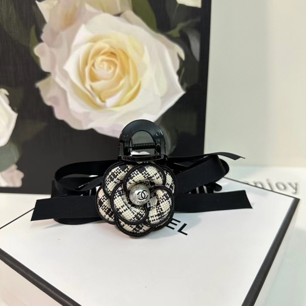 CHANE1 カメリア ヘアクリップ【50％割引+送料無料】