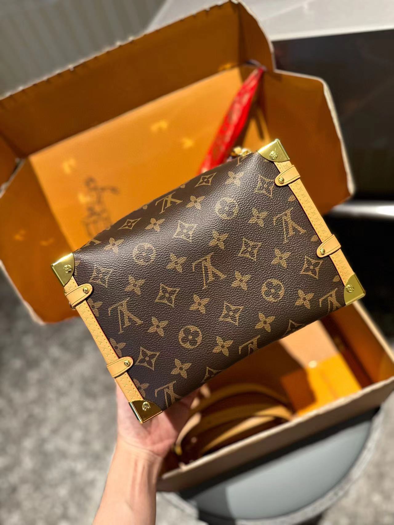 LV Side trunk 老眼用ショルダークロスボディバッグ【50％割引+送料無料】