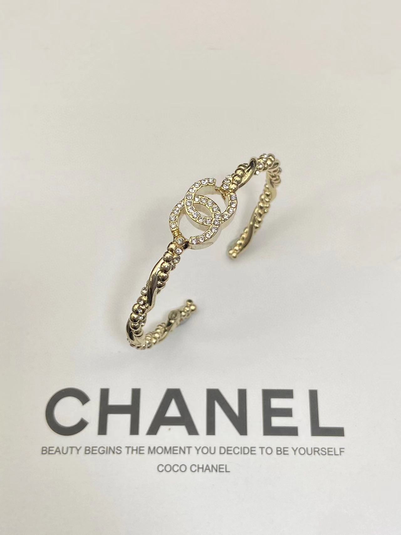 CHANE1 ダイヤモンド ダブルC ブレスレット【50％割引+送料無料】