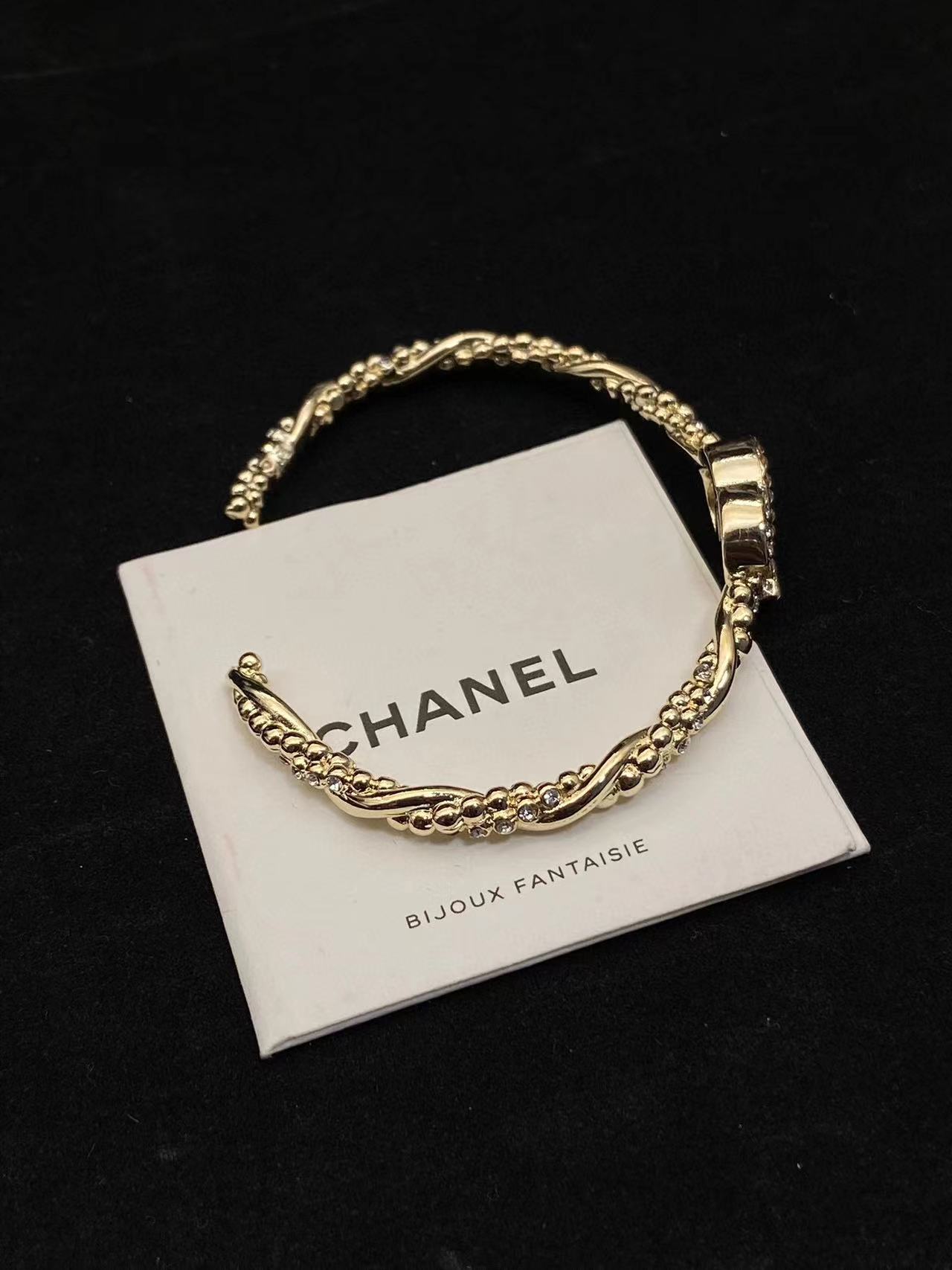 CHANE1 ダイヤモンド ダブルC ブレスレット【50％割引+送料無料】