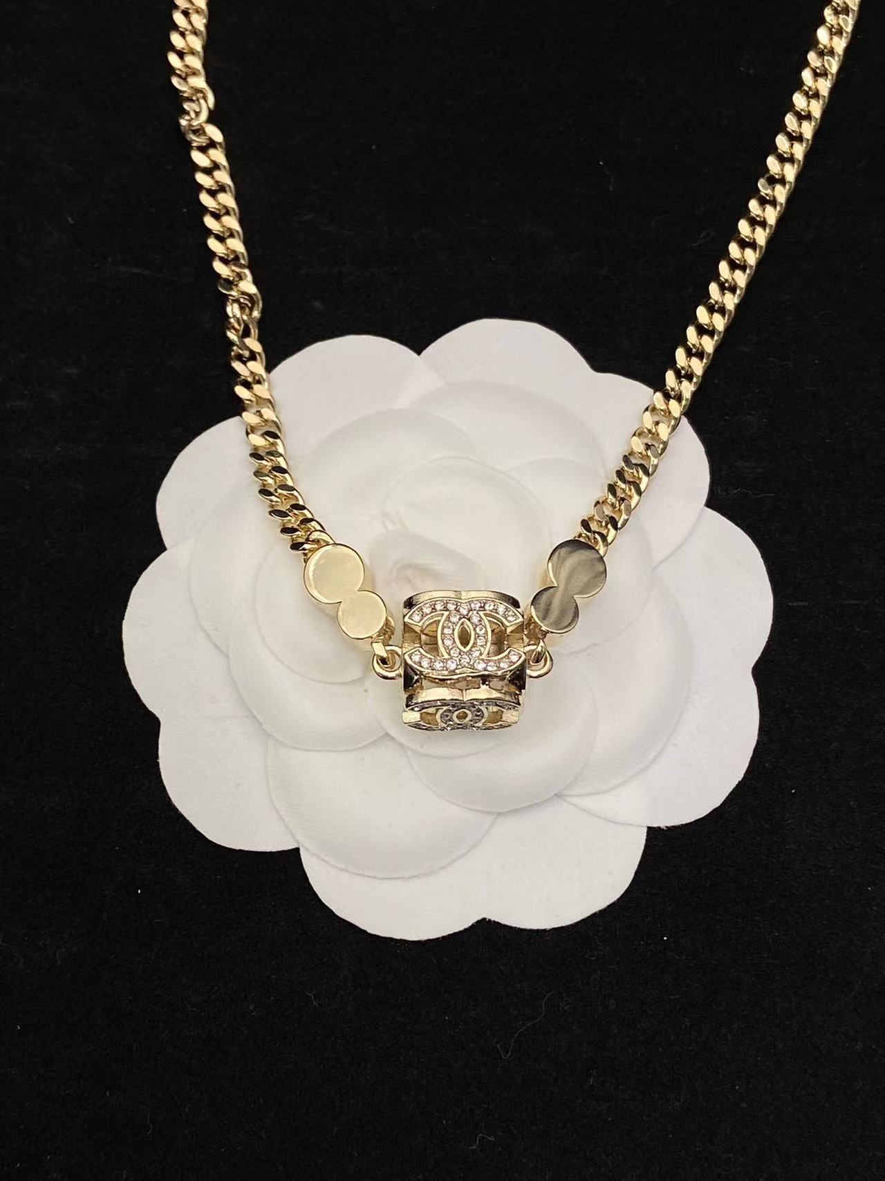 CHANE1 立体ダイスダイヤモンドネックレス【50％割引+送料無料】