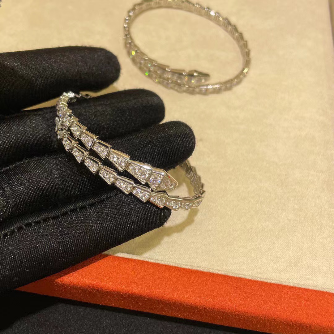 B1LGARI フルダイヤモンド スネークボーン ブレスレット【50％割引+送料無料】