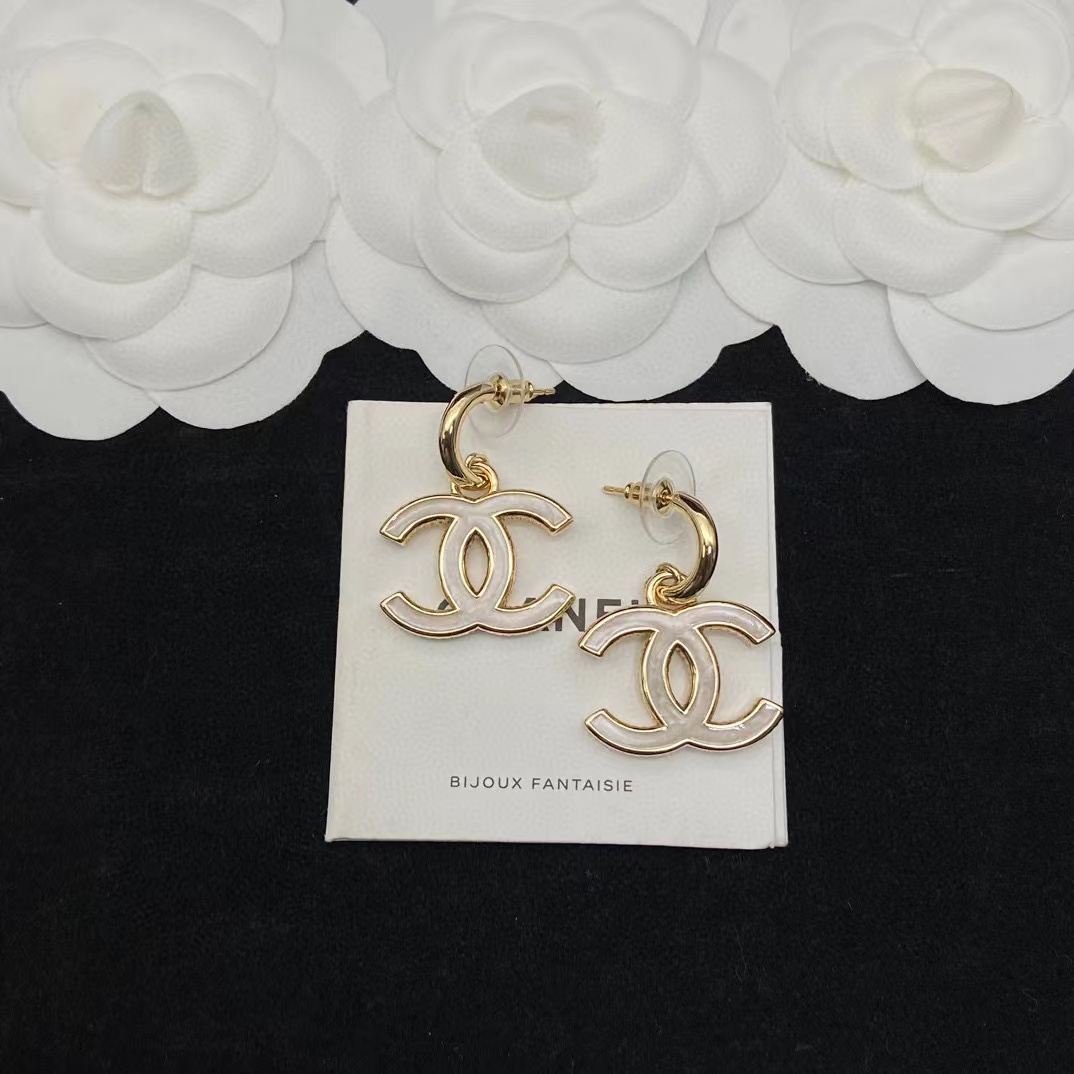 CHANE1 ダブルC イヤリング【 50％割引+送料無料】