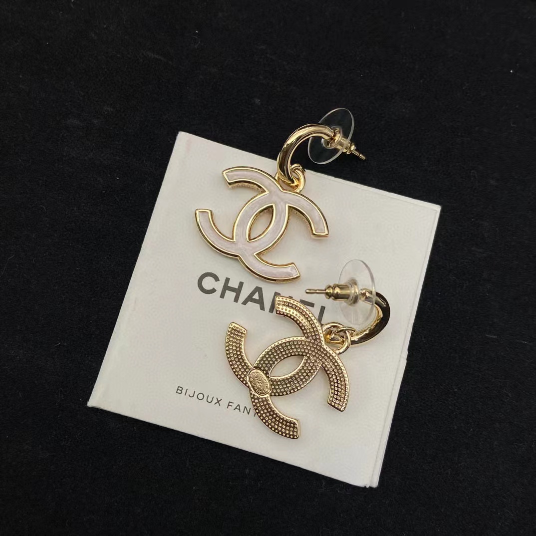 CHANE1 ダブルC イヤリング【 50％割引+送料無料】