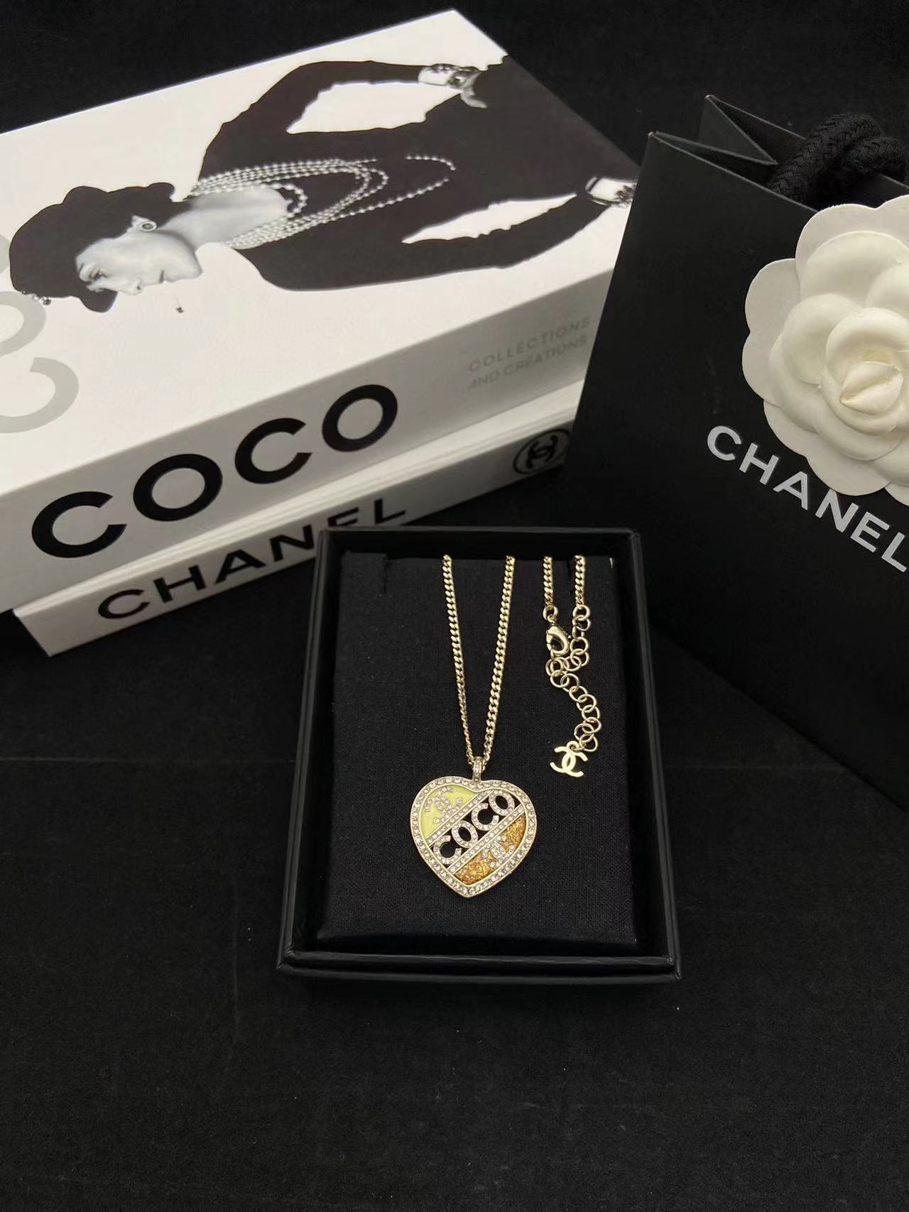 CHANE1  ハートエナメル中空ネックレス【 50％割引+送料無料】