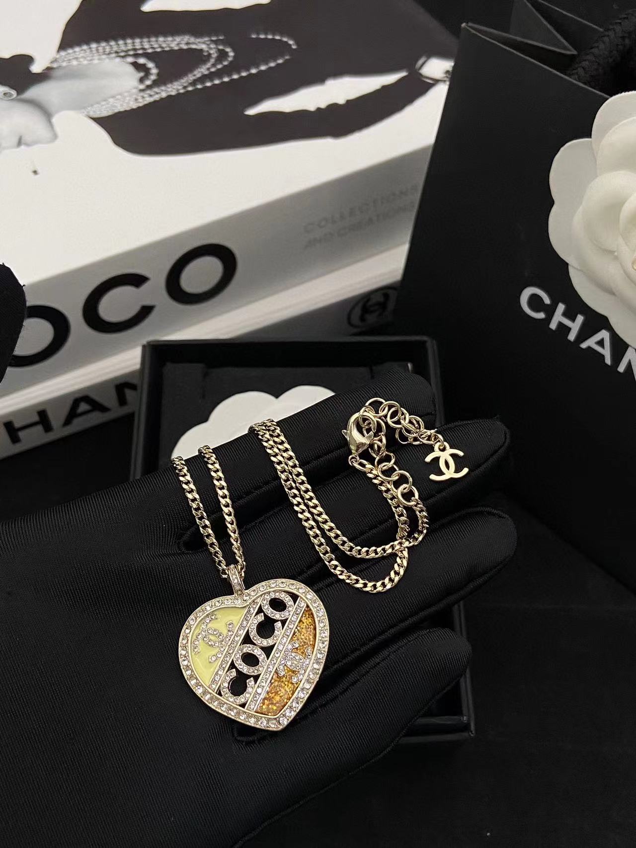 CHANE1  ハートエナメル中空ネックレス【 50％割引+送料無料】