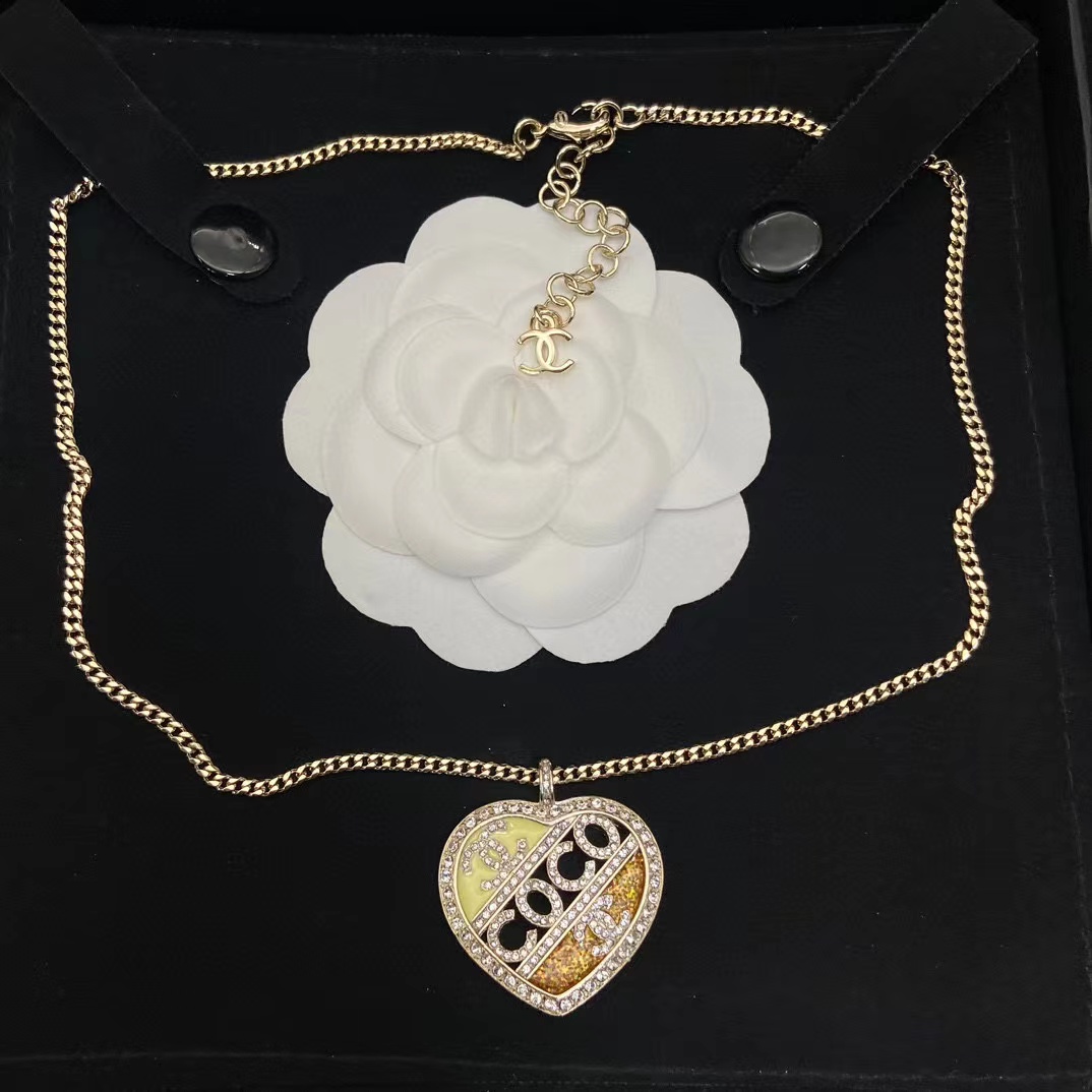 CHANE1  ハートエナメル中空ネックレス【 50％割引+送料無料】