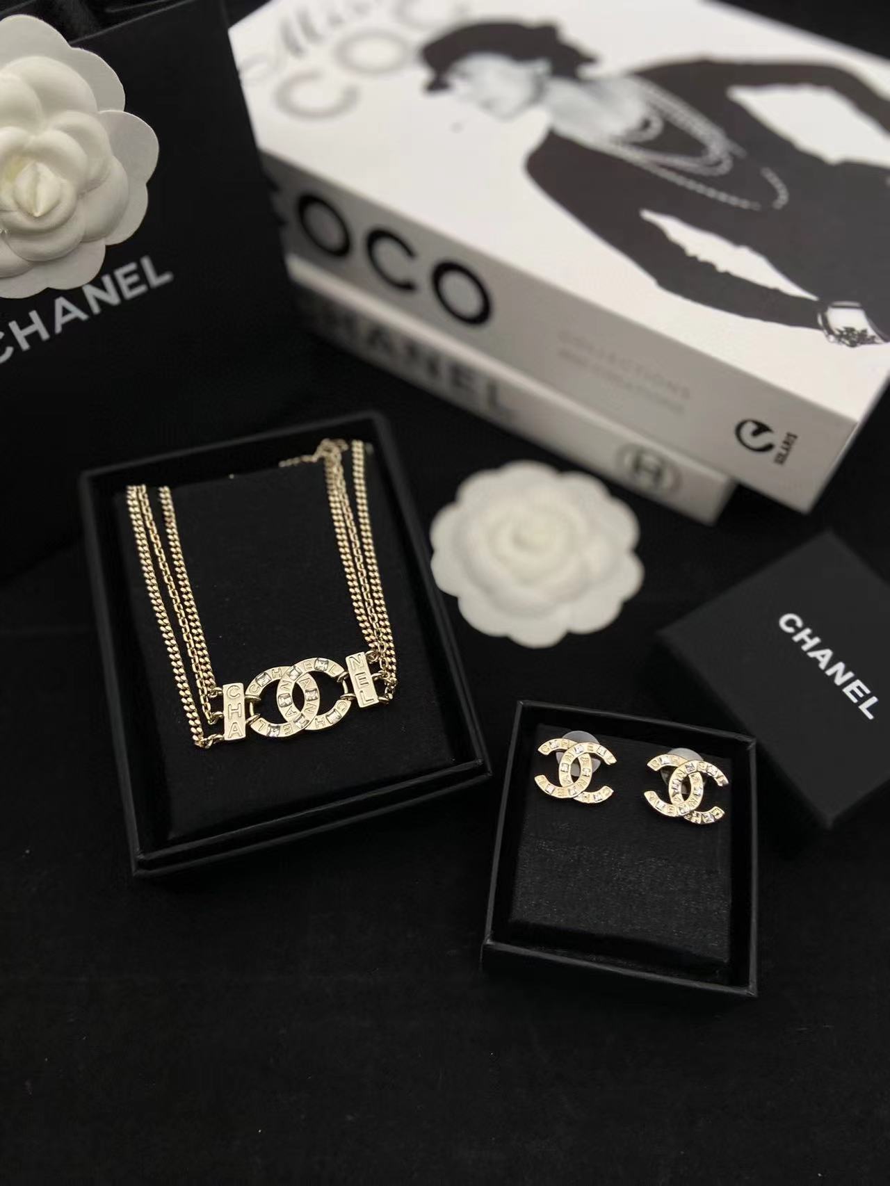 CHANE1 cc スクエアダイヤモンド ピアス+ネックレス 2点セット【 50％割引+送料無料】