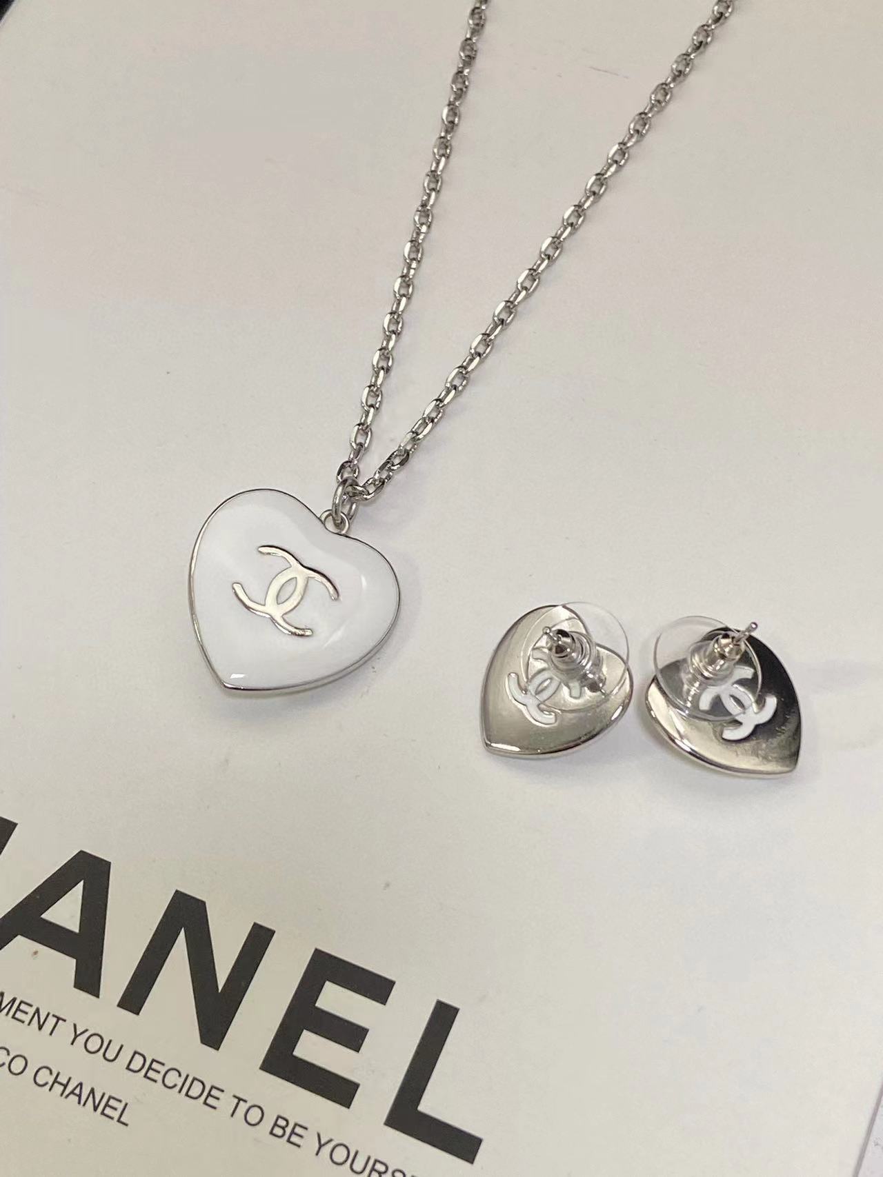 CHANE1 ハートピアス+ネックレス 2点セット【 50％割引+送料無料】