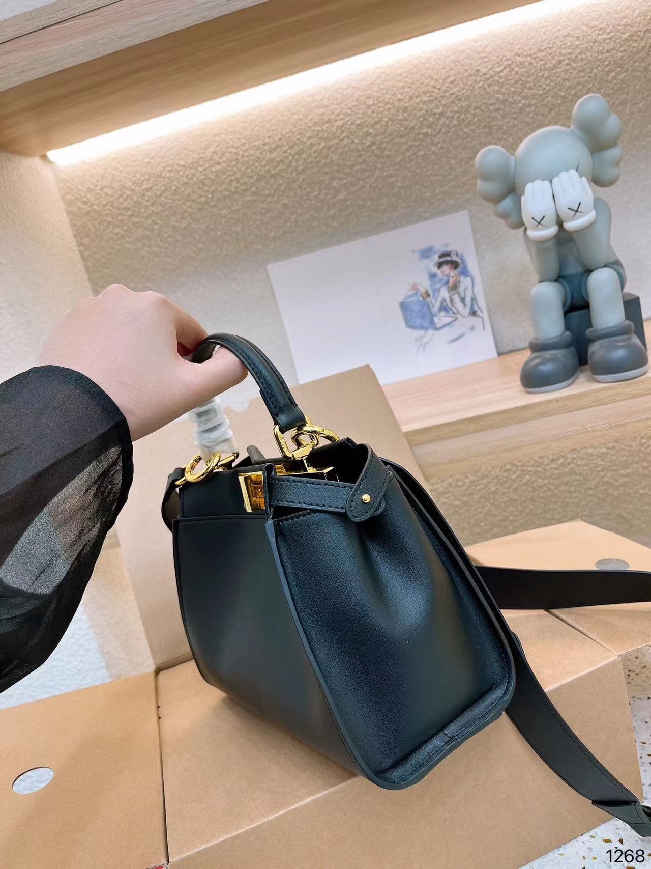 FEND1 Peekaboo ハンドバッグ【 50％割引+送料無料】