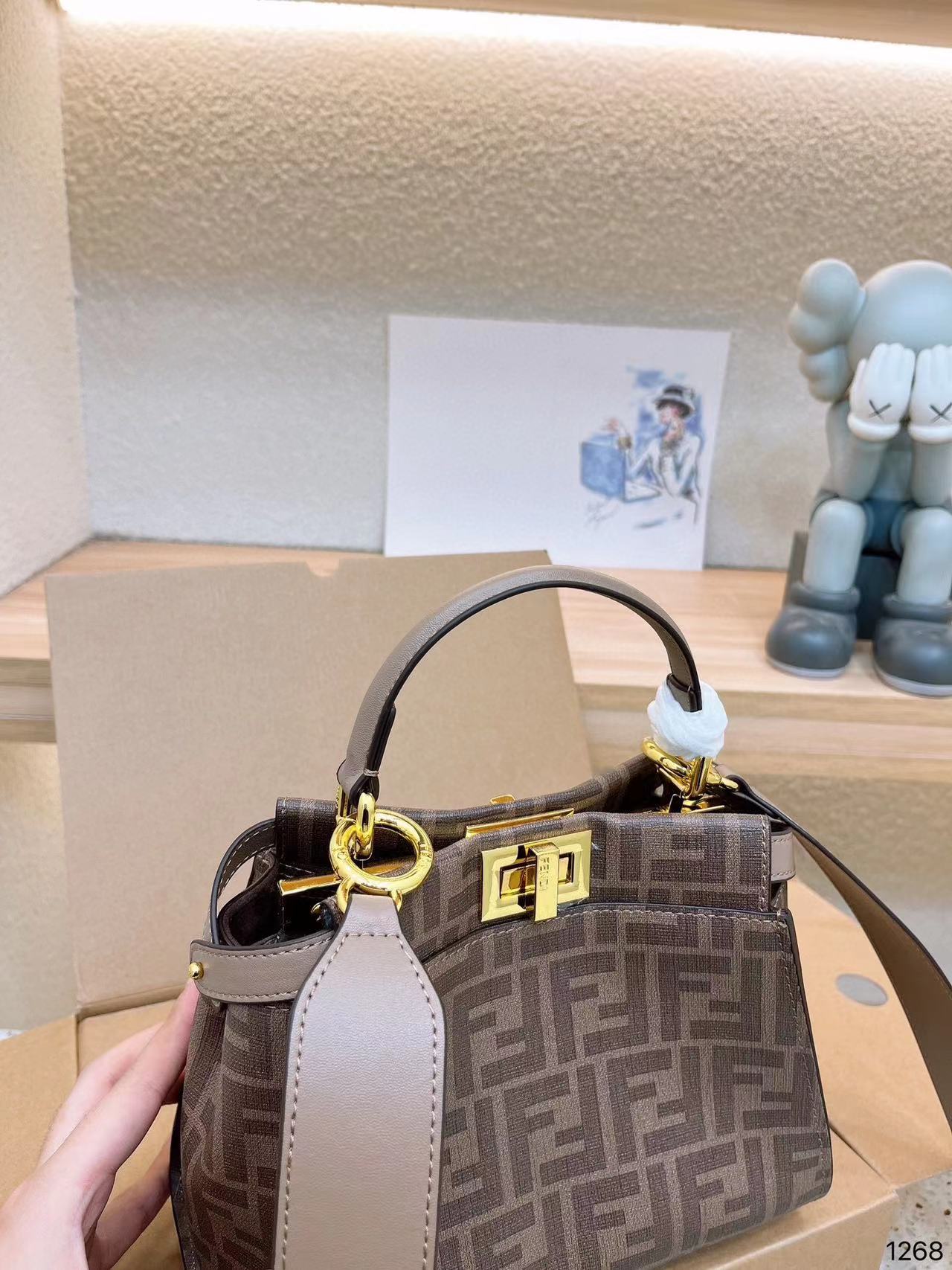 FEND1 Peekaboo ハンドバッグ【 50％割引+送料無料】