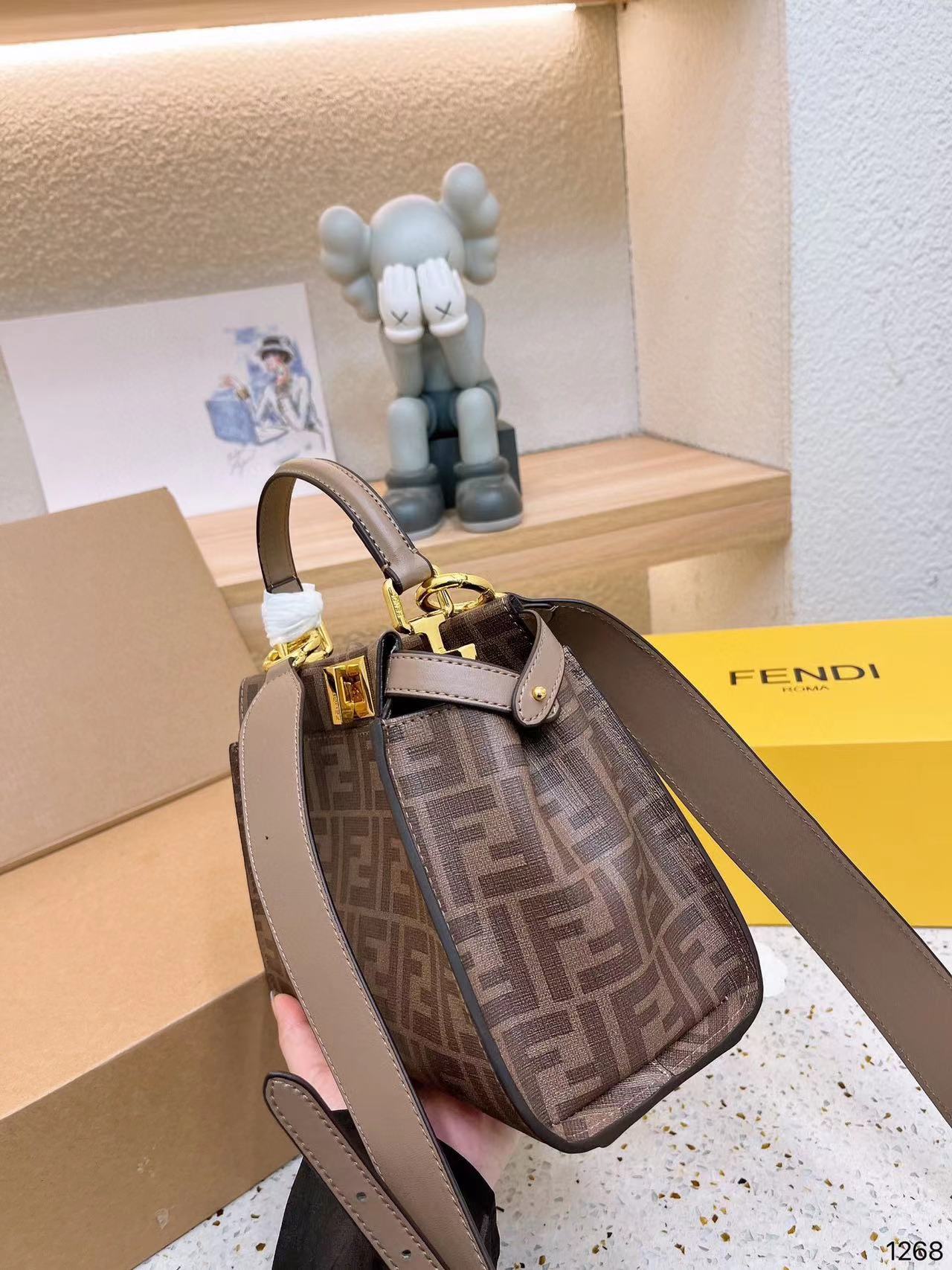 FEND1 Peekaboo ハンドバッグ【 50％割引+送料無料】