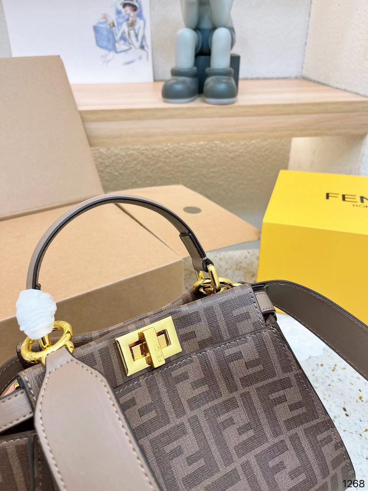 FEND1 Peekaboo ハンドバッグ【 50％割引+送料無料】