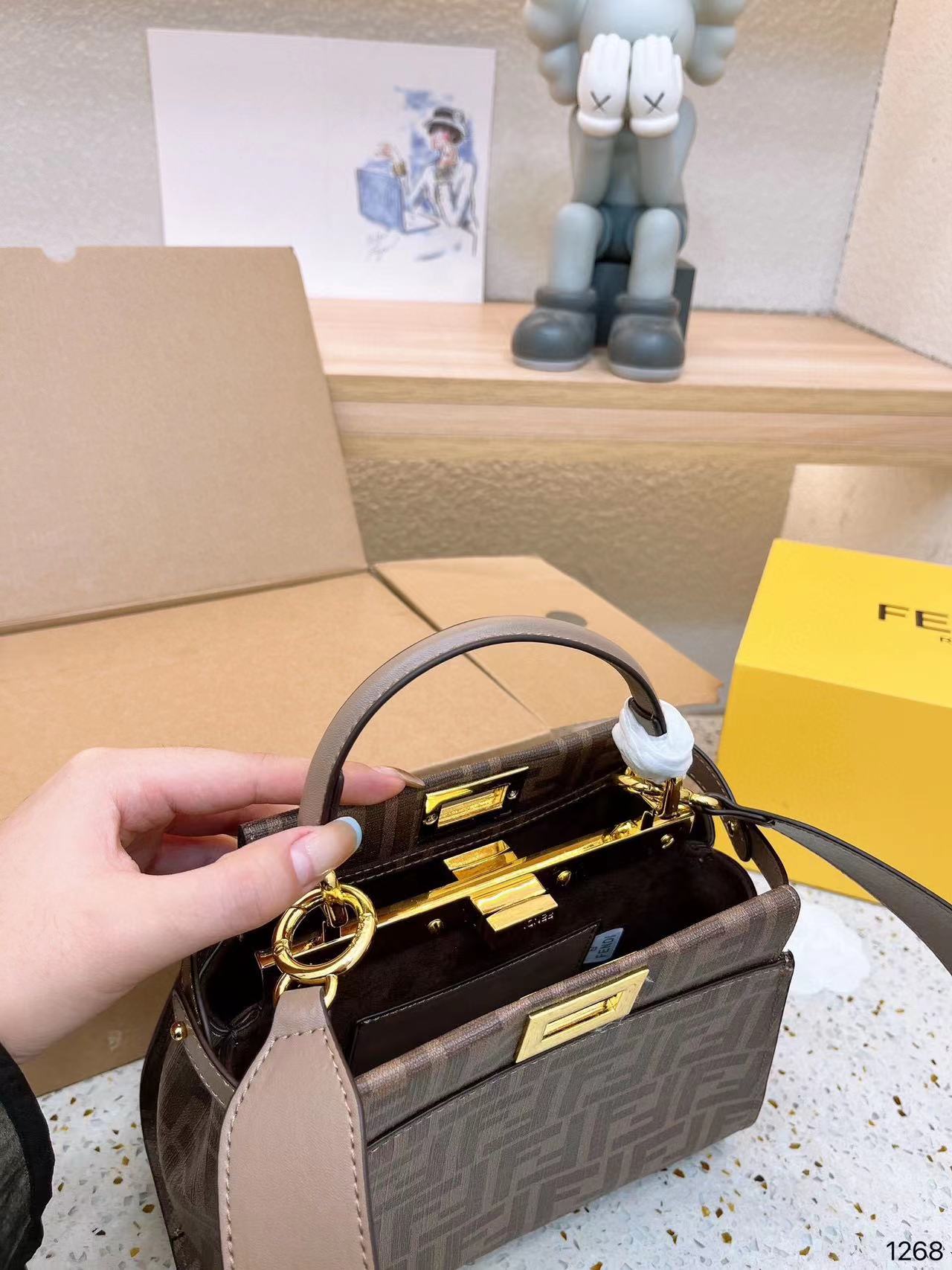 FEND1 Peekaboo ハンドバッグ【 50％割引+送料無料】