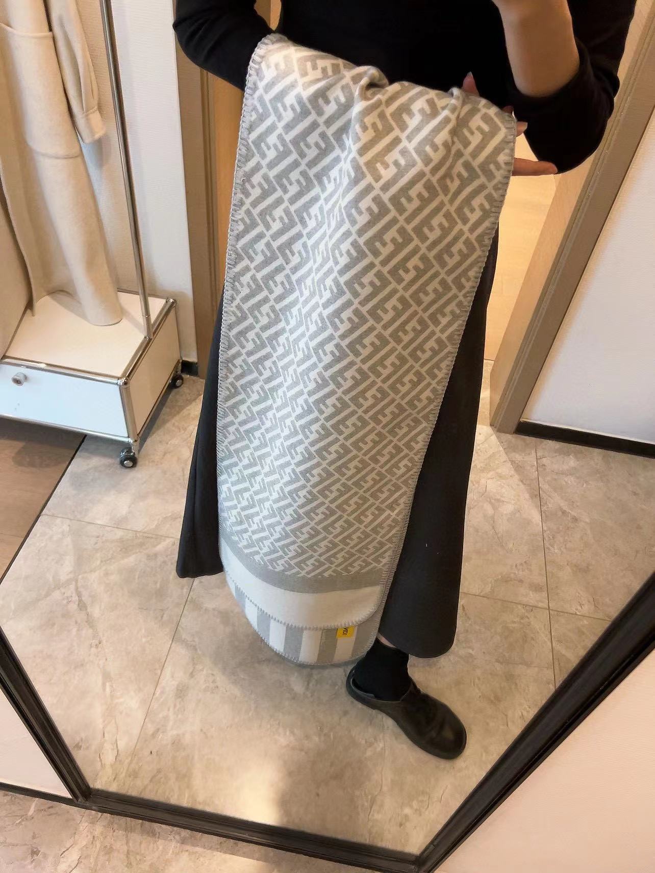 FEND1 FF ウールスカーフ【50％割引+送料無料】