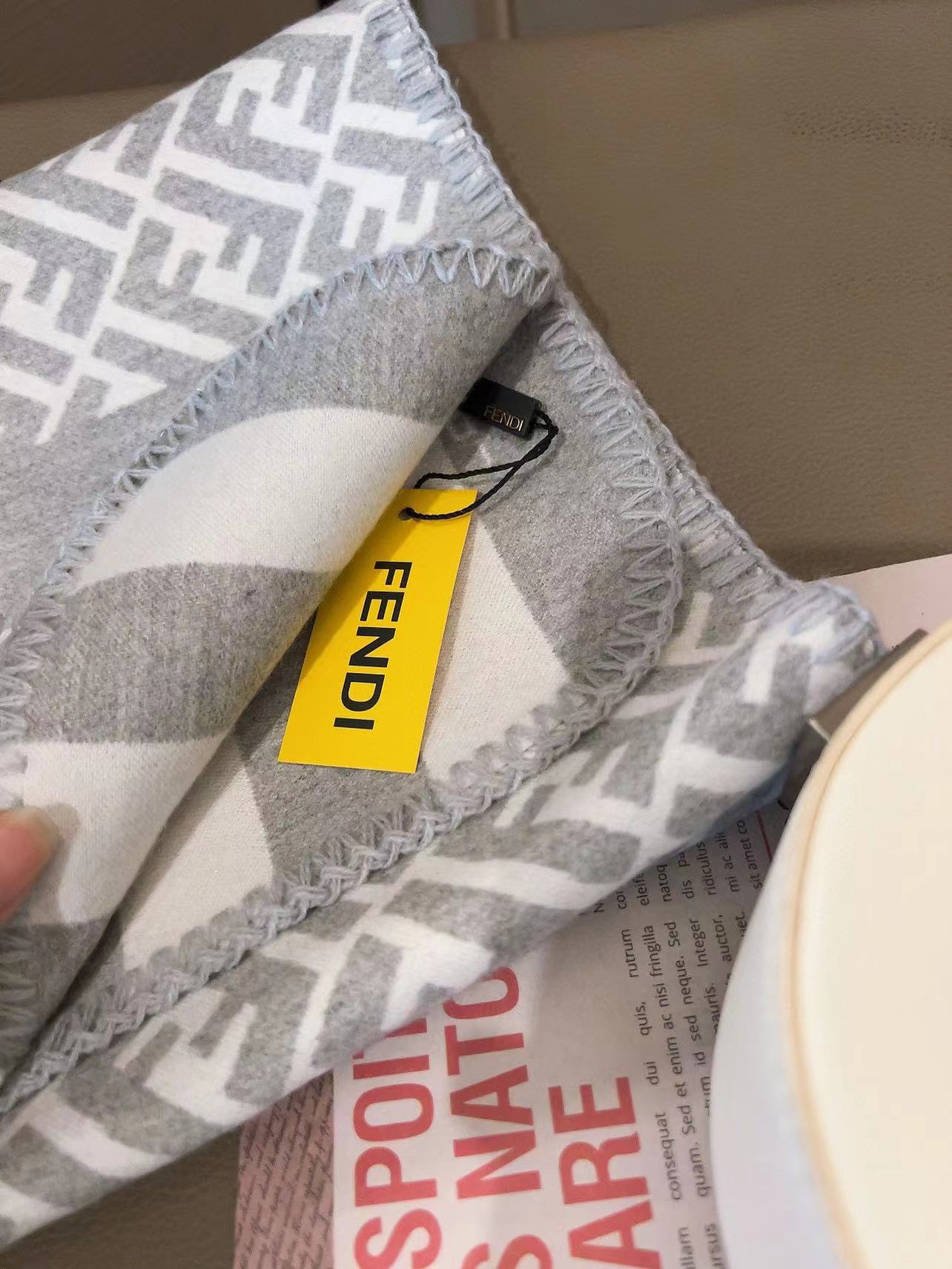 FEND1 FF ウールスカーフ【50％割引+送料無料】