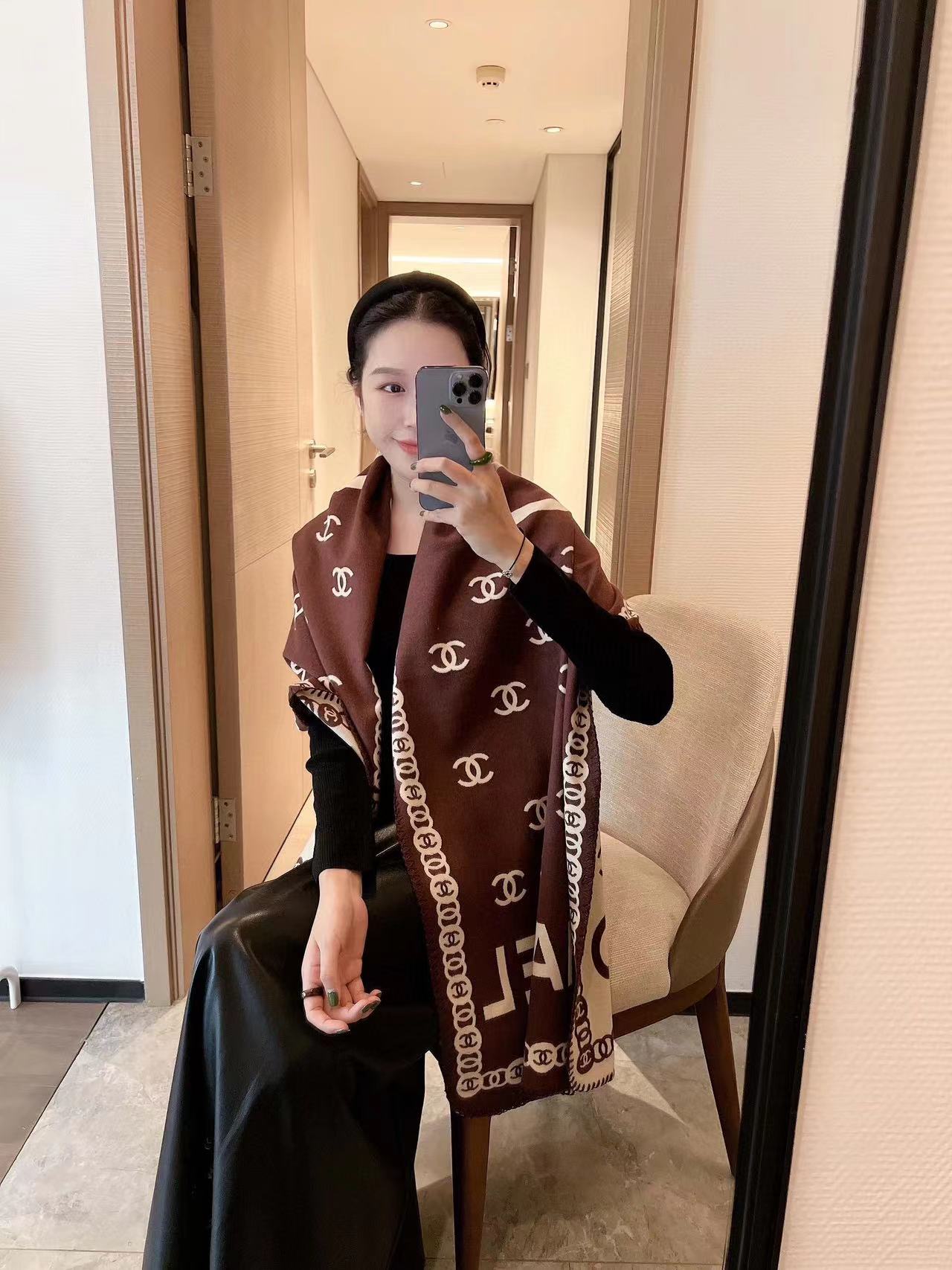 CHANE1 フルロゴ ダブルC ウールスカーフ【50％割引+送料無料】