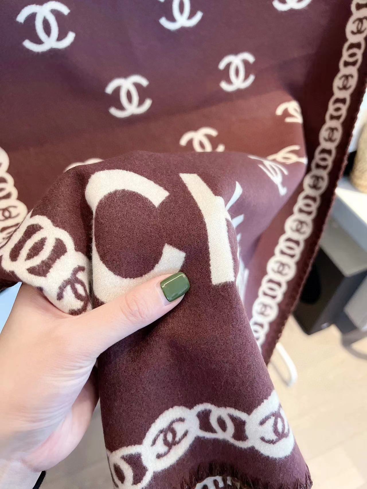 CHANE1 フルロゴ ダブルC ウールスカーフ【50％割引+送料無料】