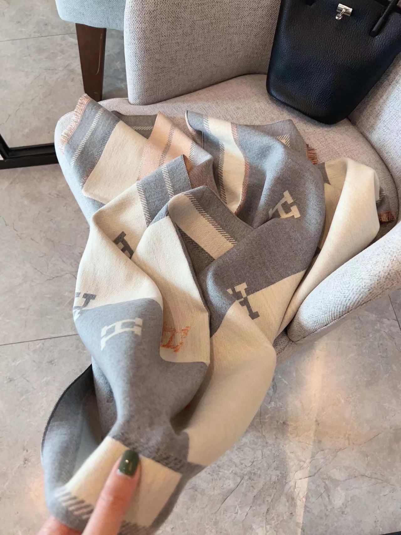 HERME5 タッセルクラシックスカーフ【50％割引+送料無料】