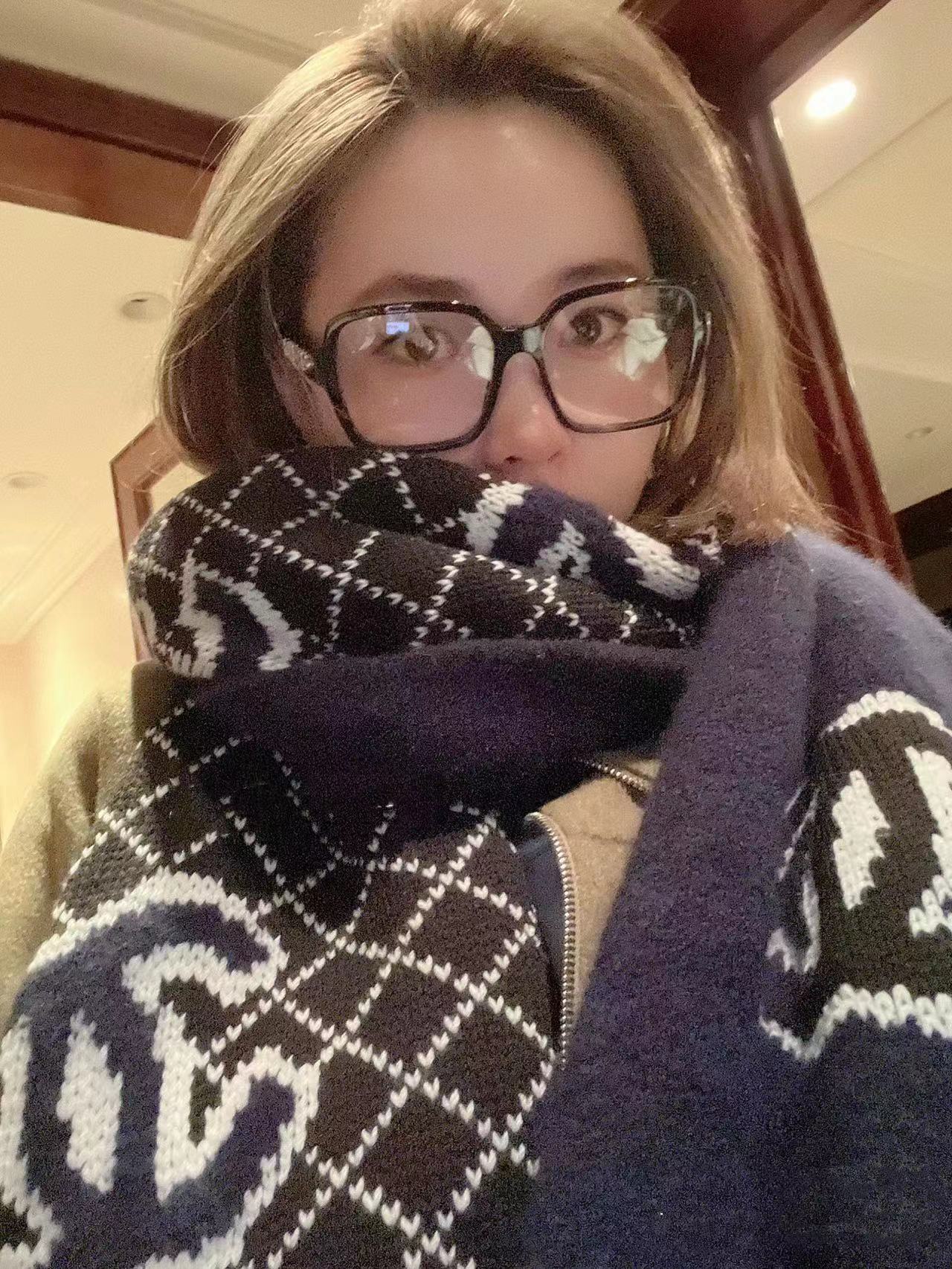 CHANE1 ラージロゴ カシミヤマフラー【50％割引+送料無料】