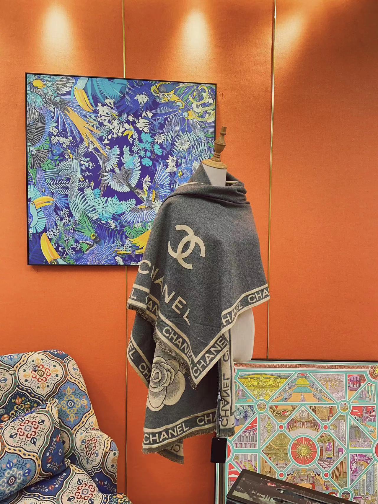 CHANE1 カメリア大ロゴスカーフ【50％割引+送料無料】