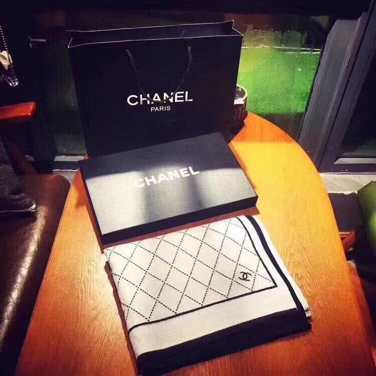 CHANE1 スモールロゴ カシミア スカーフ【50％割引+送料無料】