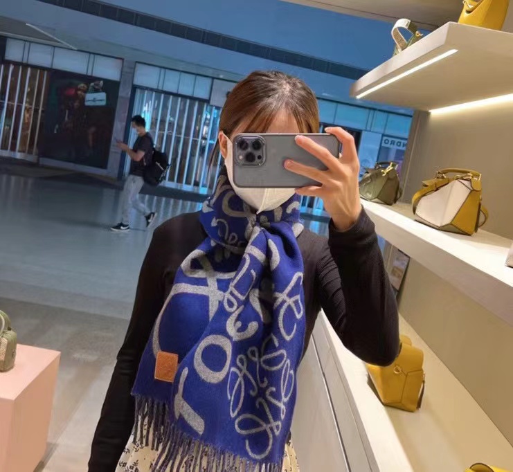 L0WEW フリンジ付きカシミヤスカーフ【50％割引+送料無料】