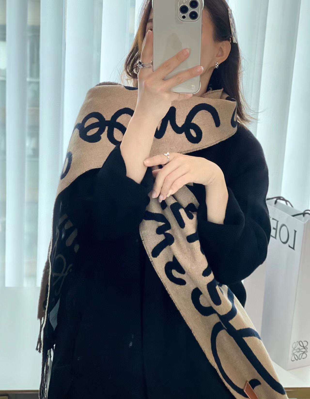 L0WEW フリンジ付きカシミヤスカーフ【50％割引+送料無料】