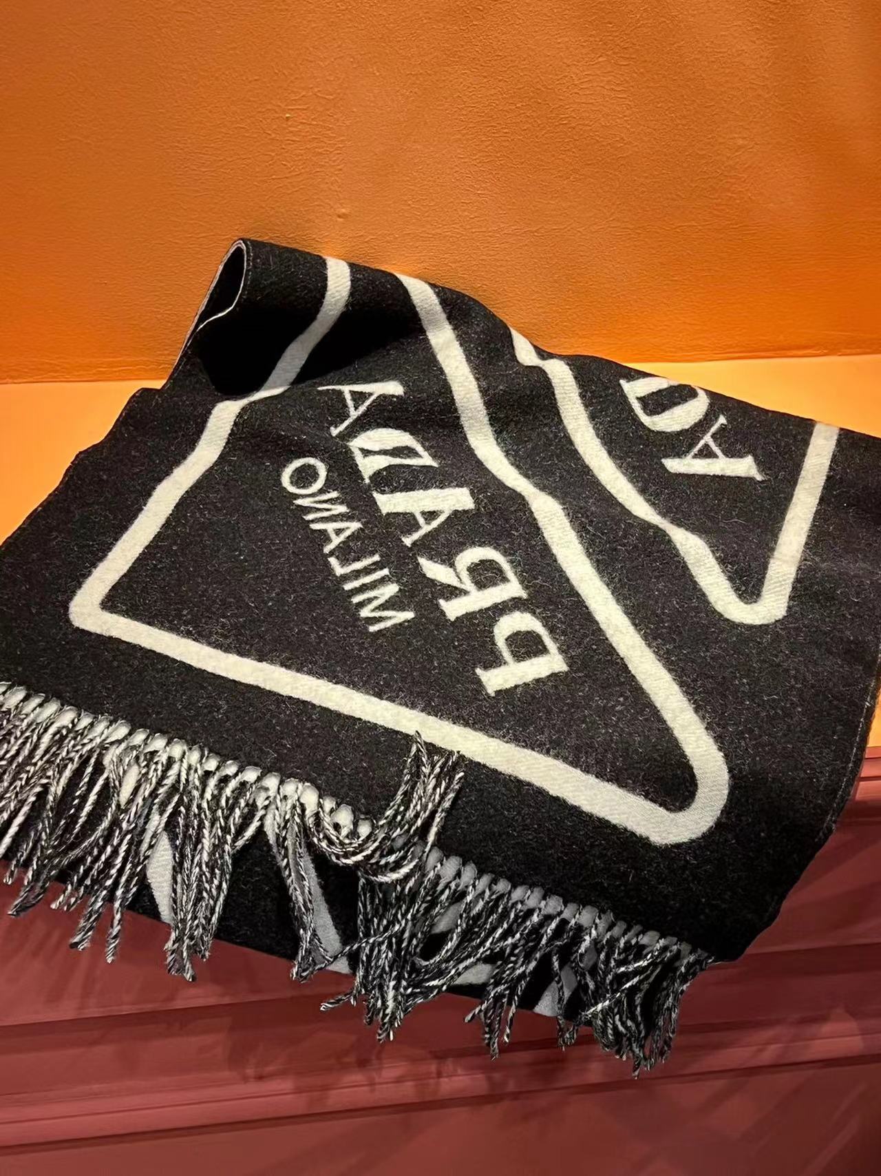 PR4DA フリンジ付きカシミヤスカーフ【50％割引+送料無料】