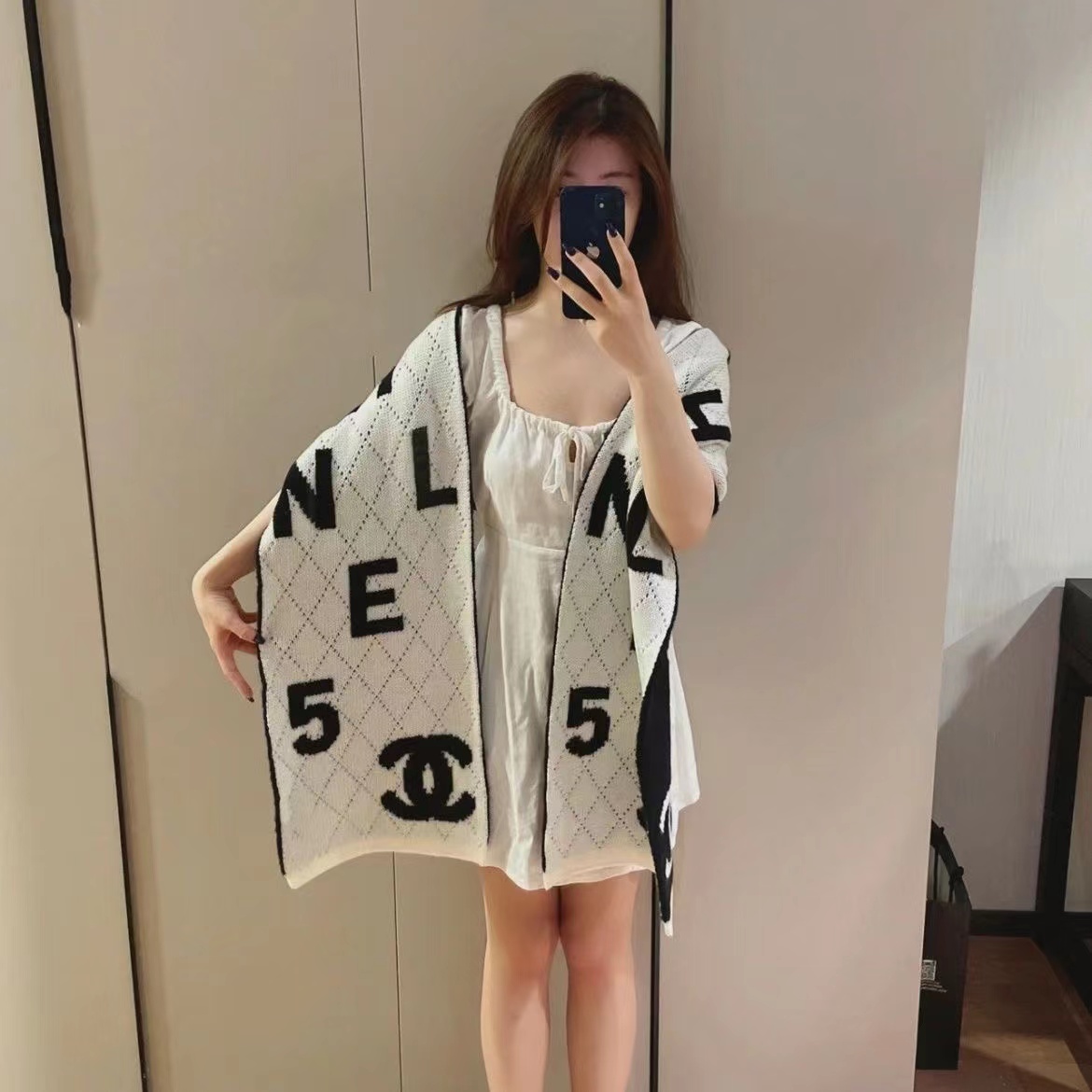 CHANE1 大きめロゴ両面カシミヤマフラー【50％割引+送料無料】