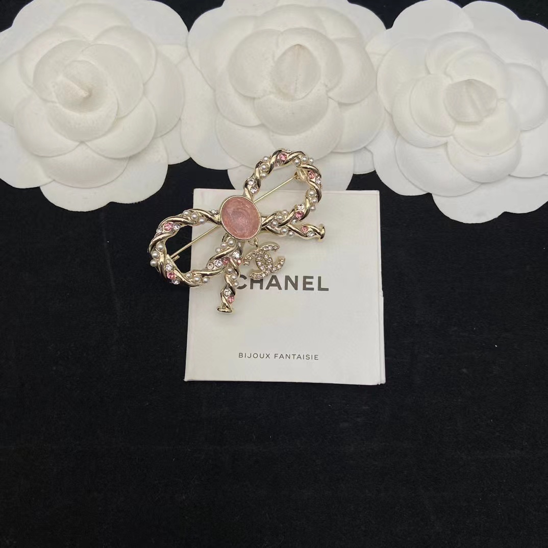 CHANE1 ピンク クリスタル ボウ ブローチ【50％割引+送料無料】