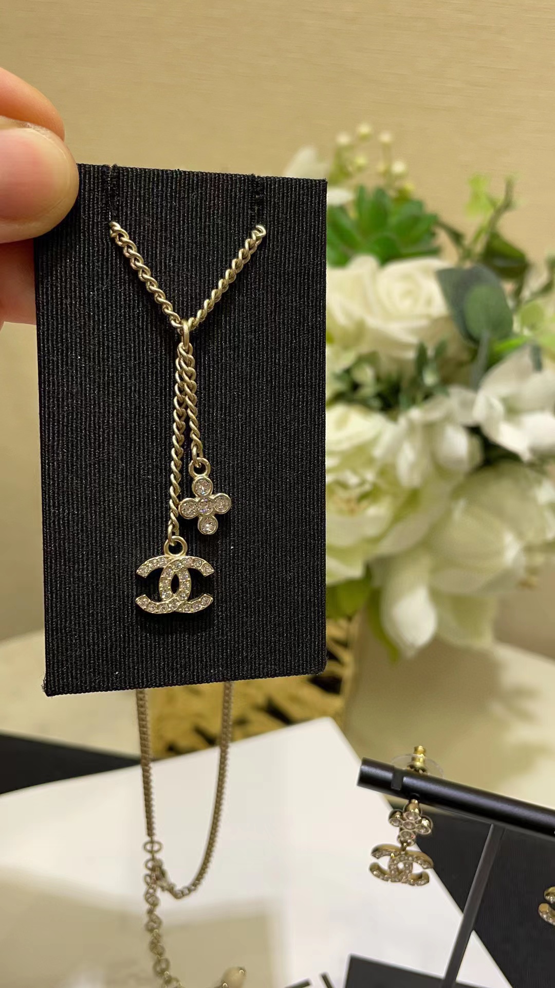 CHANE1 ゴールデンフラワークロス フルダイヤモンド ダブルC ピアス+ネックレス 2点セット【50％割引+送料無料】