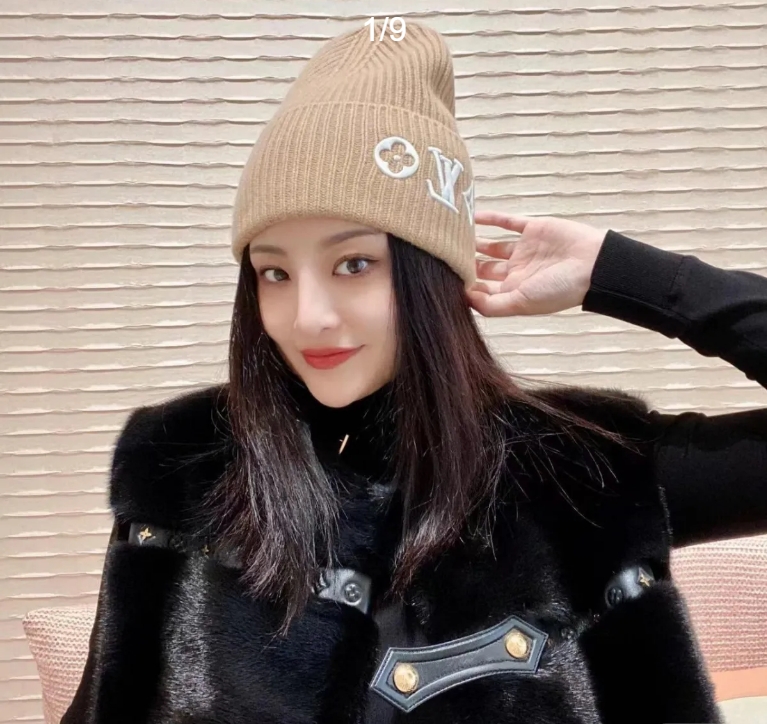 🧶[Iv] 刺繍入りビーニー【50％割引+送料無料】🧶