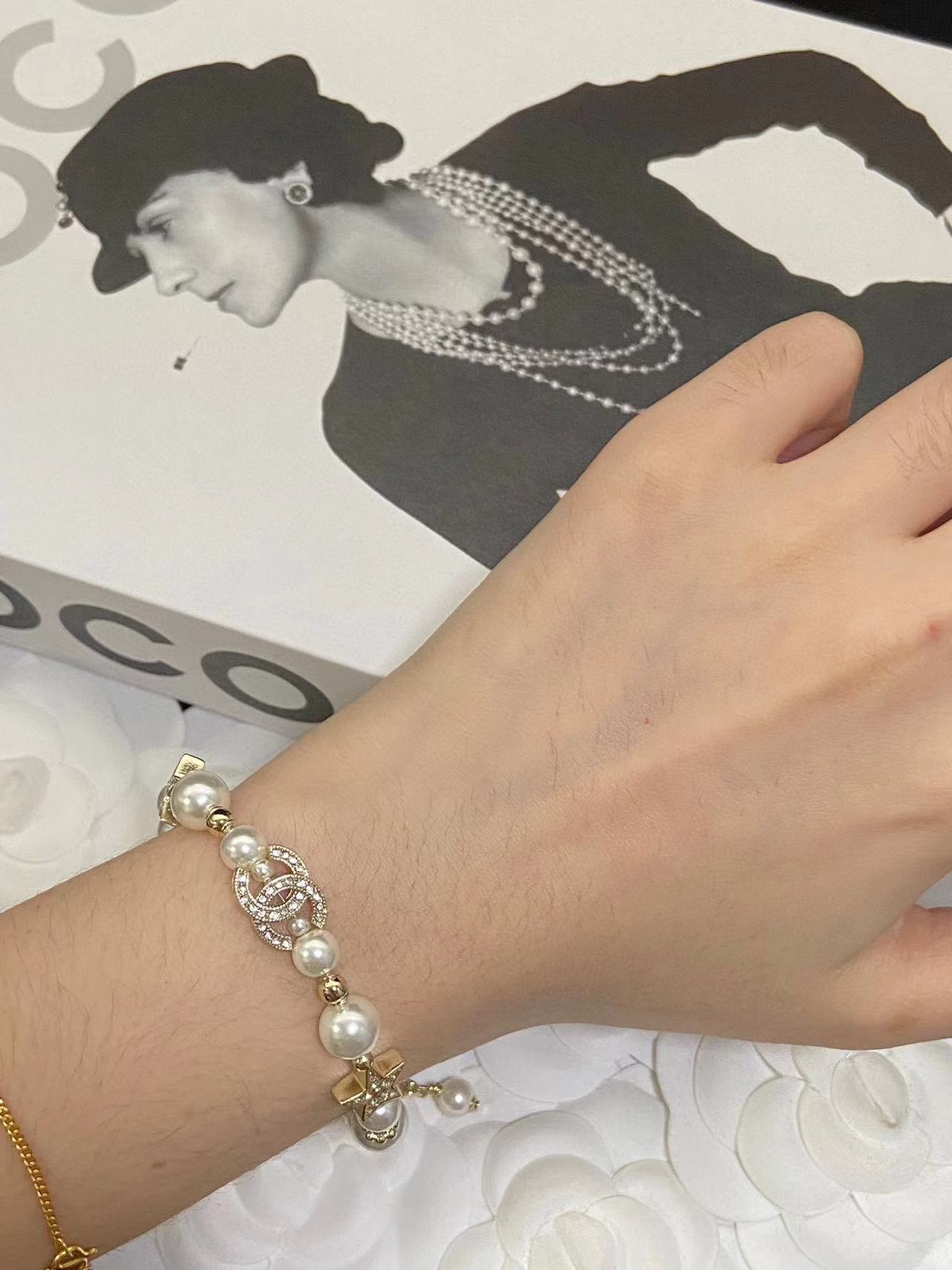 CHANE1 23a スター ダブル C ブレスレット【50％割引+送料無料】