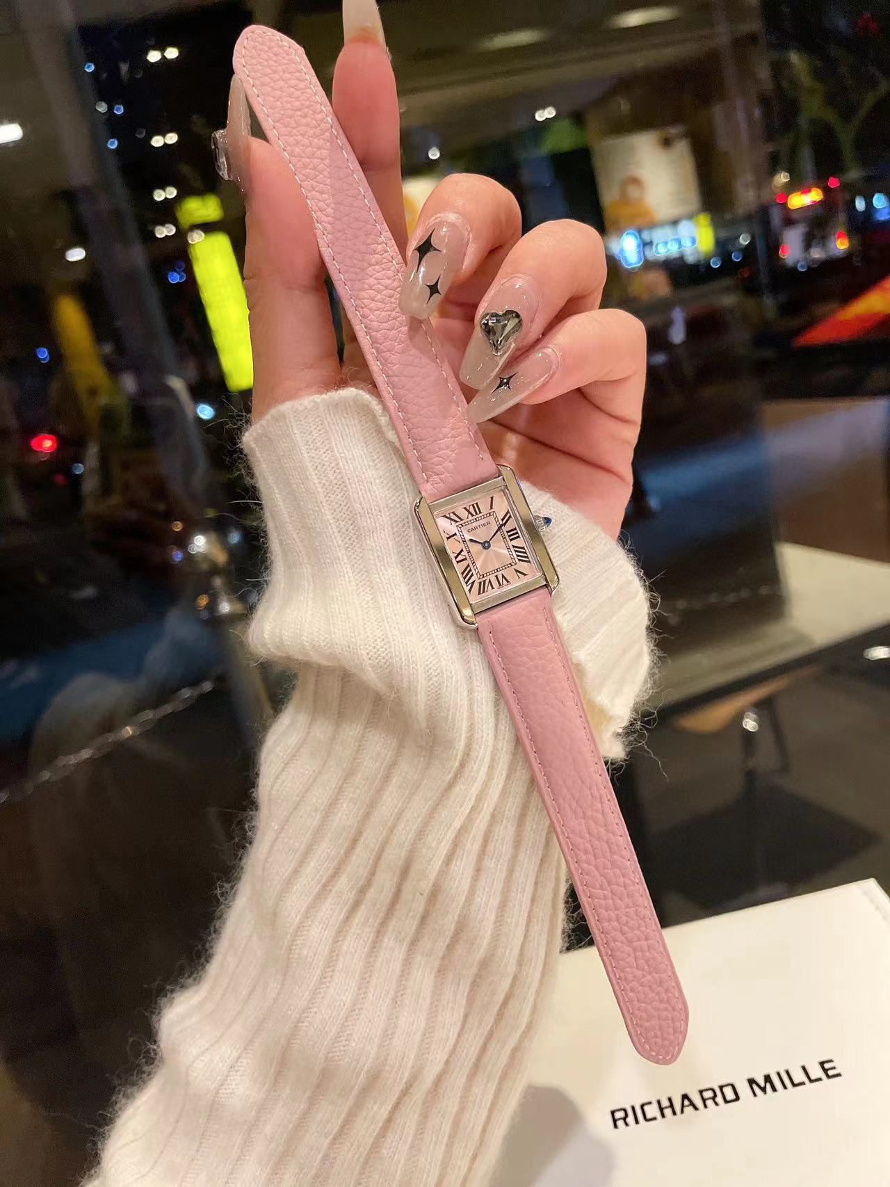 CART1ER タンク ピンク レディース 腕時計【50％割引+送料無料】