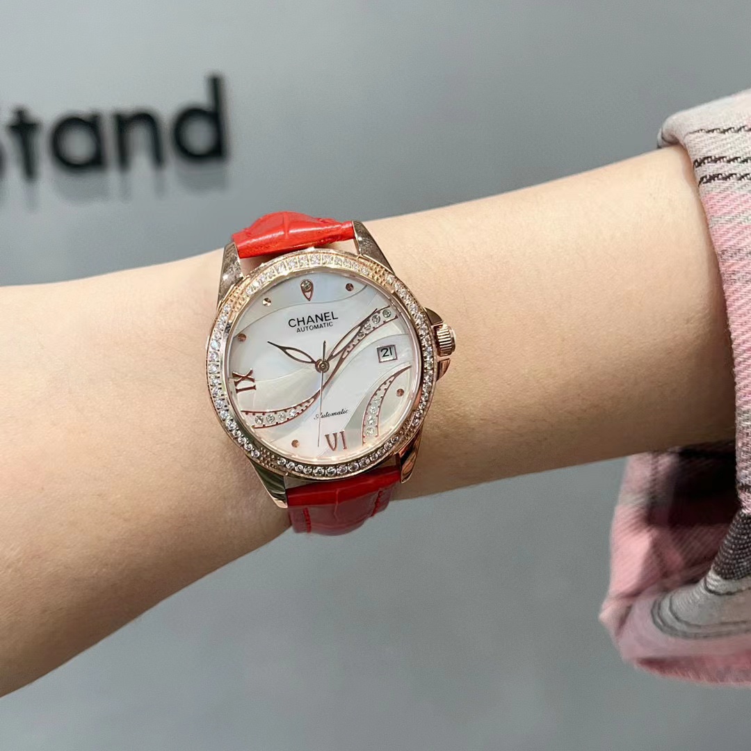 CHANE1 牛革機械式レディースウォッチ【50％割引+送料無料】