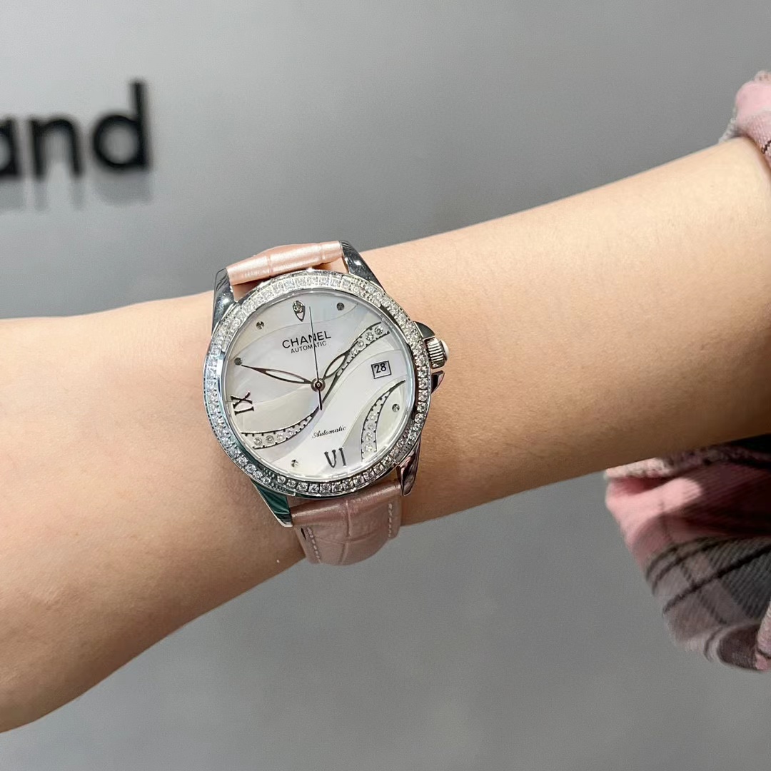 CHANE1 牛革機械式レディースウォッチ【50％割引+送料無料】