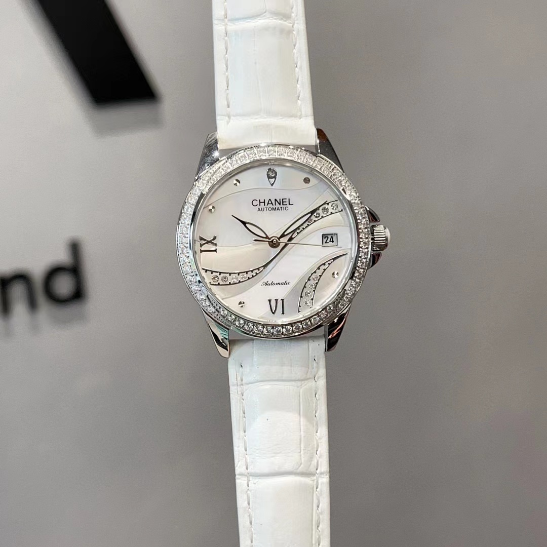 CHANE1 牛革機械式レディースウォッチ【50％割引+送料無料】