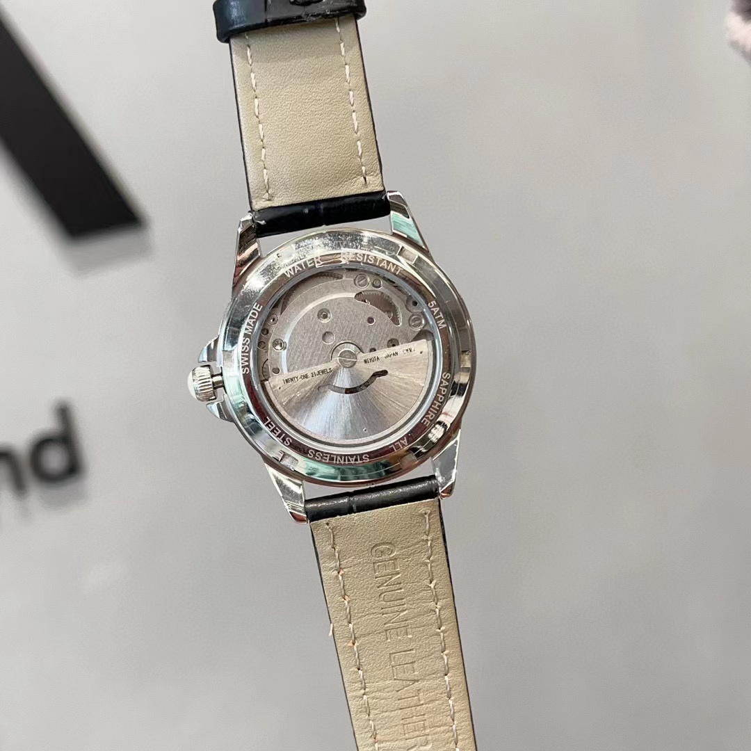 CHANE1 牛革機械式レディースウォッチ【50％割引+送料無料】